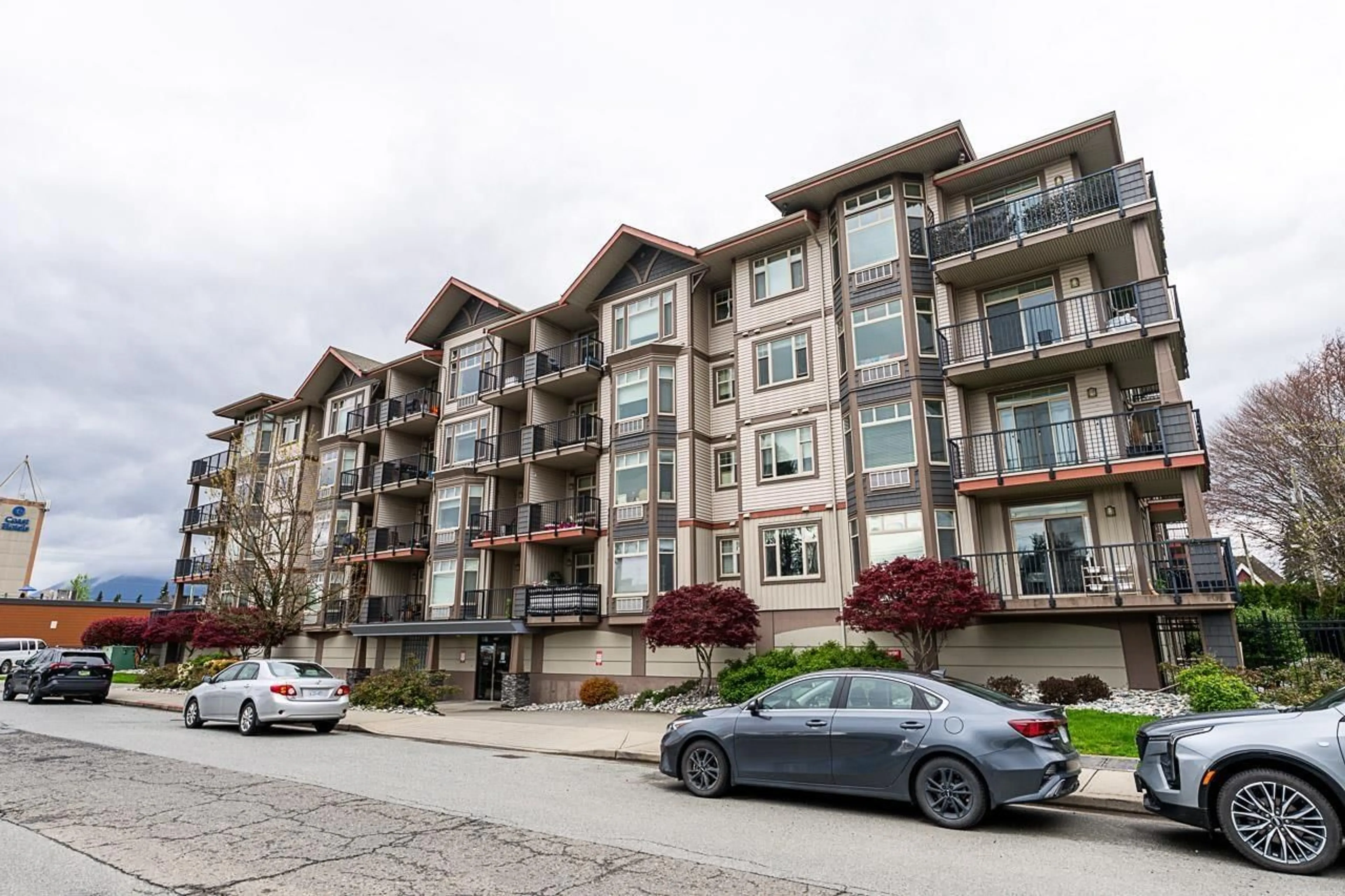 Unknown for 204 - 46021 SECOND AVENUE, Chilliwack British Columbia V2P1S6