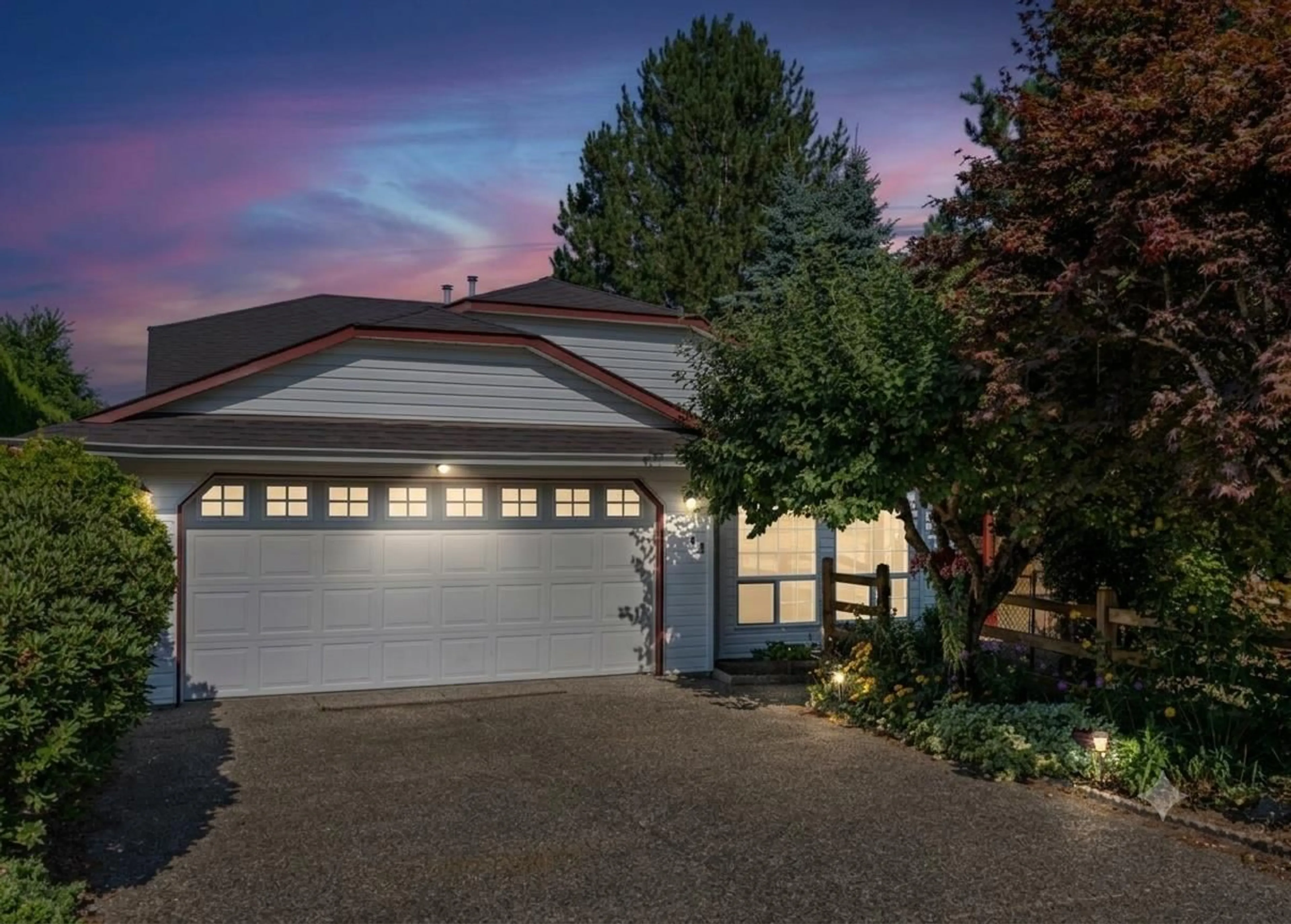 Home with vinyl exterior material, street for 5709 STONEHAVEN STREET, Chilliwack British Columbia V2R3Y6