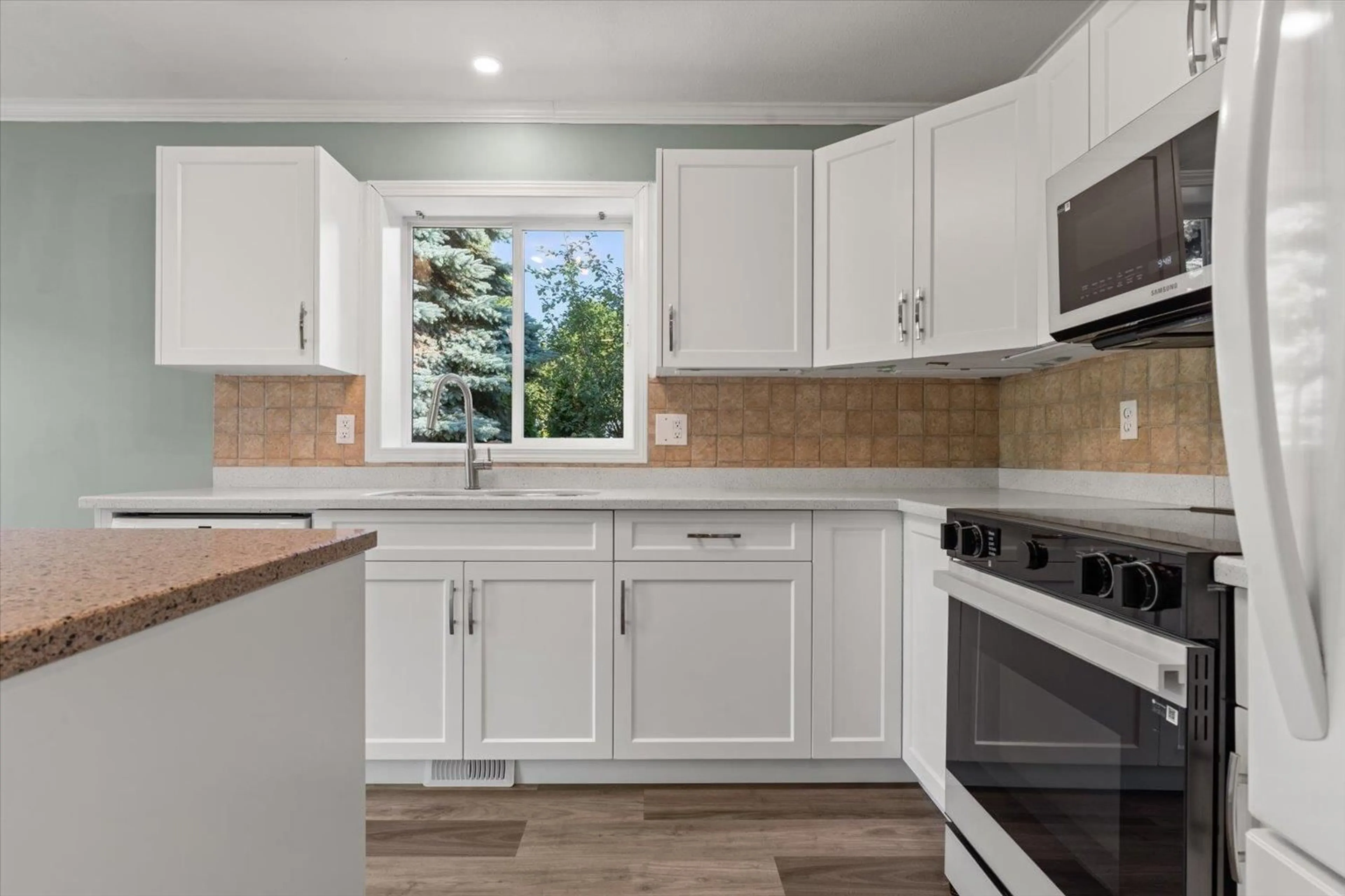 Unknown for 5709 STONEHAVEN STREET, Chilliwack British Columbia V2R3Y6