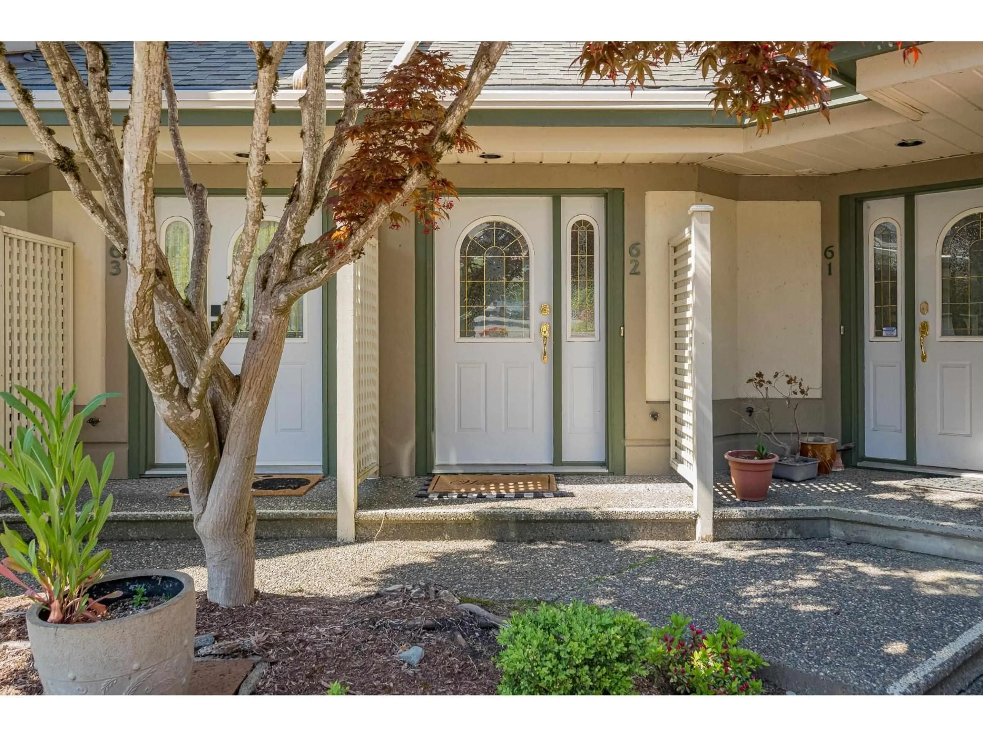 Indoor entryway for 62 - 4001 OLD CLAYBURN ROAD, Abbotsford British Columbia V3G1C5