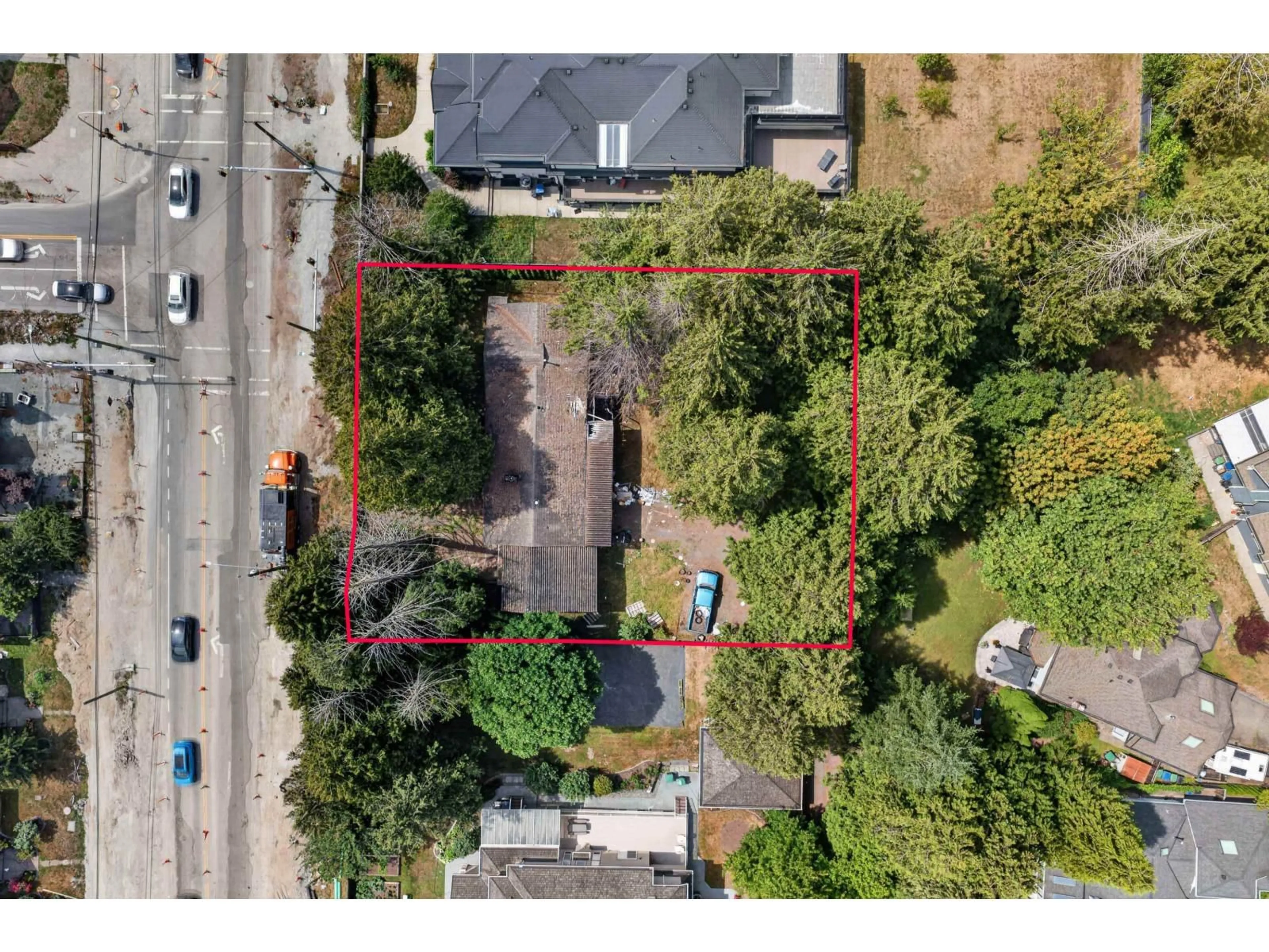 A pic from outside/outdoor area/front of a property/back of a property/a pic from drone, street for 15023 72 AVENUE, Surrey British Columbia V3S2G3