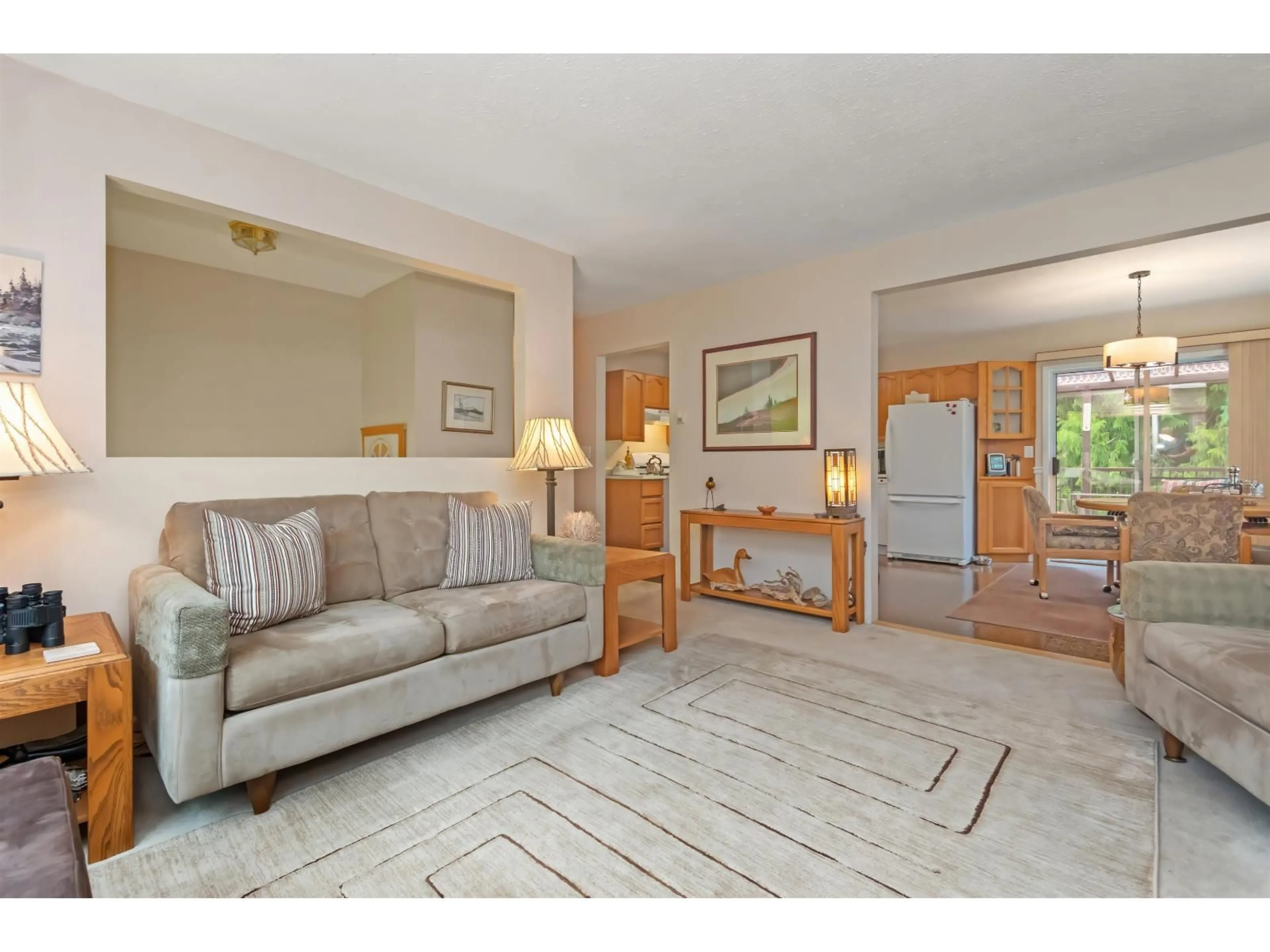 Living room with furniture, unknown for 49125 BELL ACRES ROAD, Chilliwack British Columbia V4Z1C1