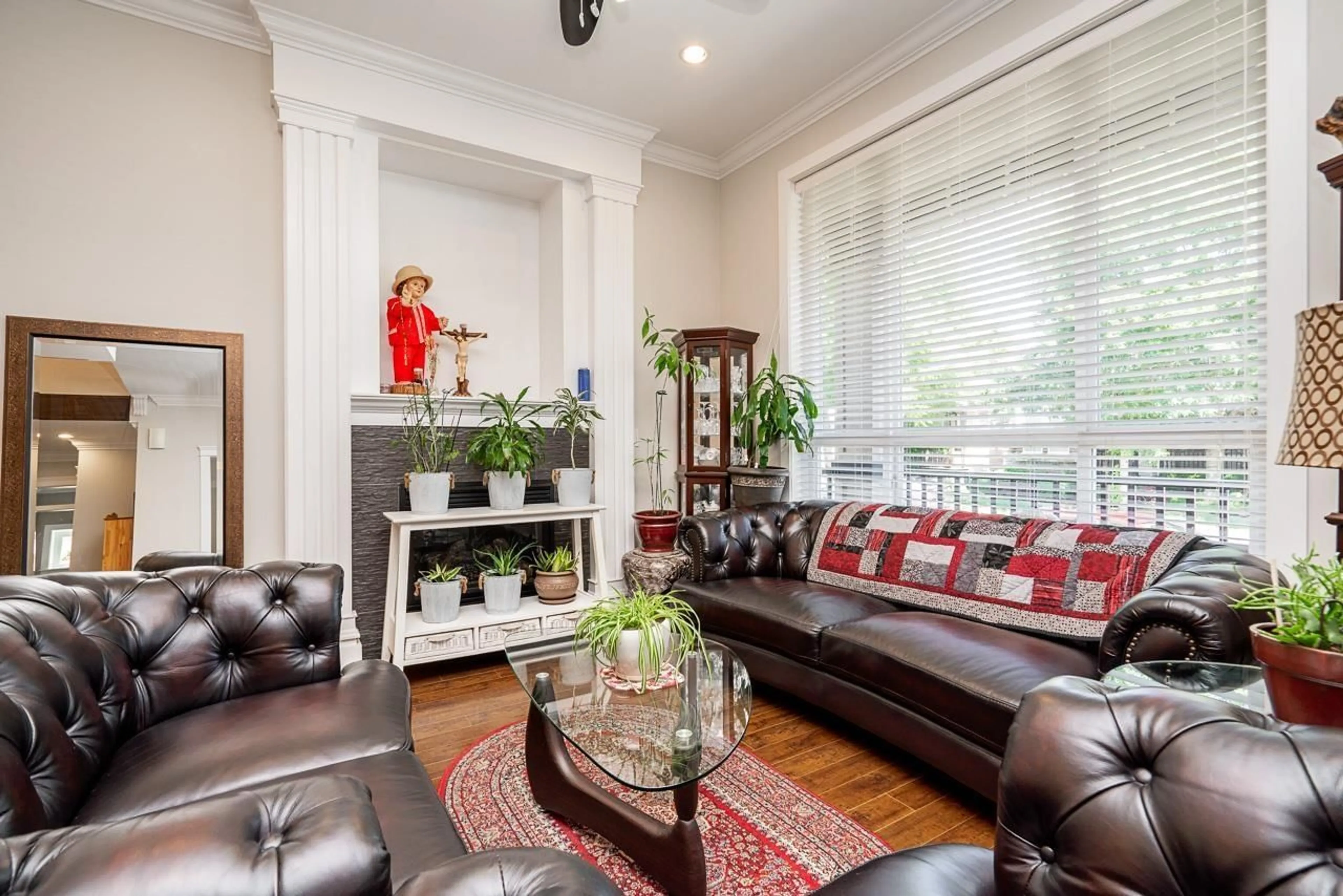 Living room with furniture, unknown for 19338 72A AVENUE, Surrey British Columbia V4N5X9