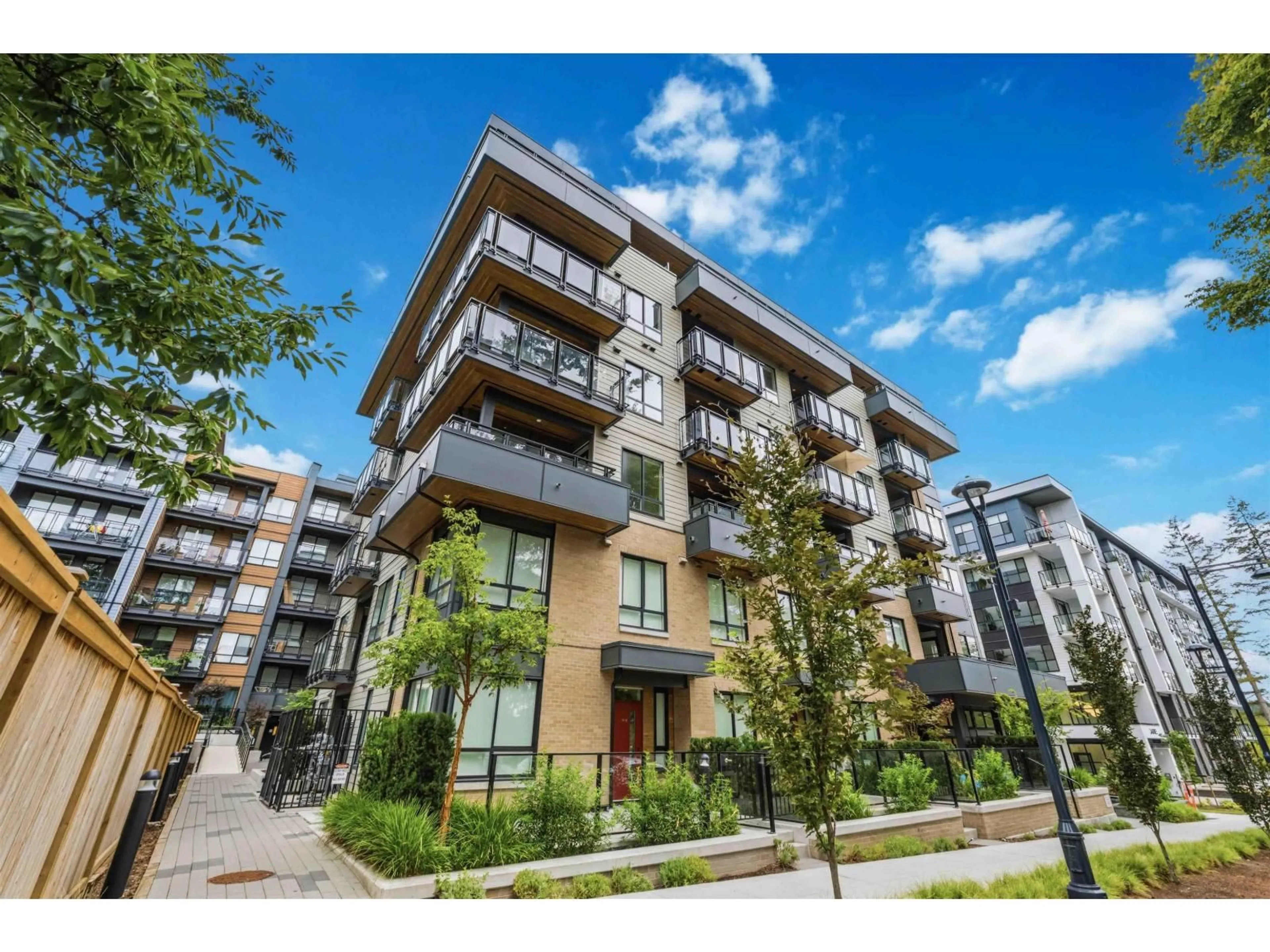 Patio, street for 403 - 13439 94A AVENUE, Surrey British Columbia V3V0G9