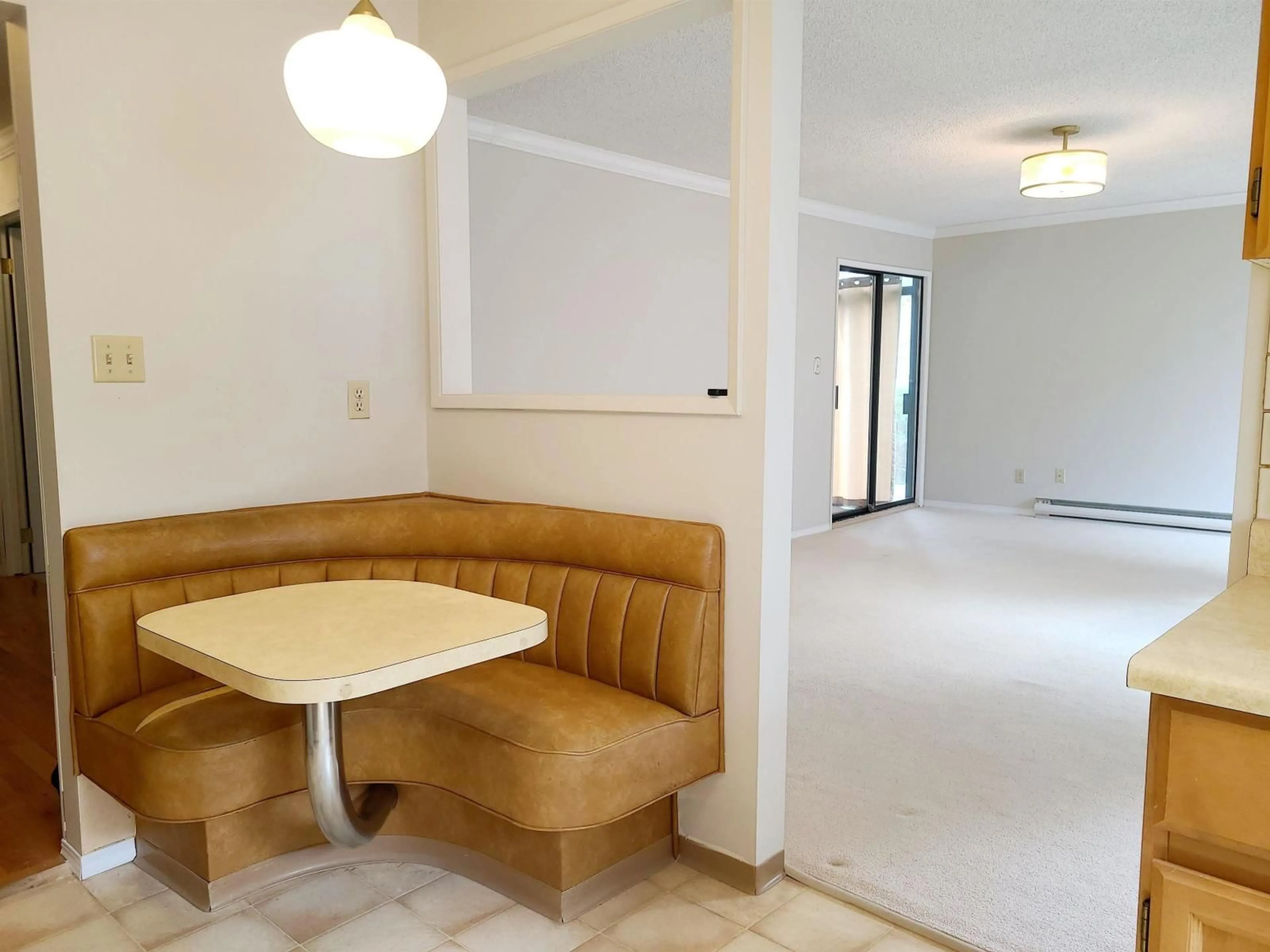 A pic of a room for 111 - 1521 BLACKWOOD STREET, White Rock British Columbia V4B3V6