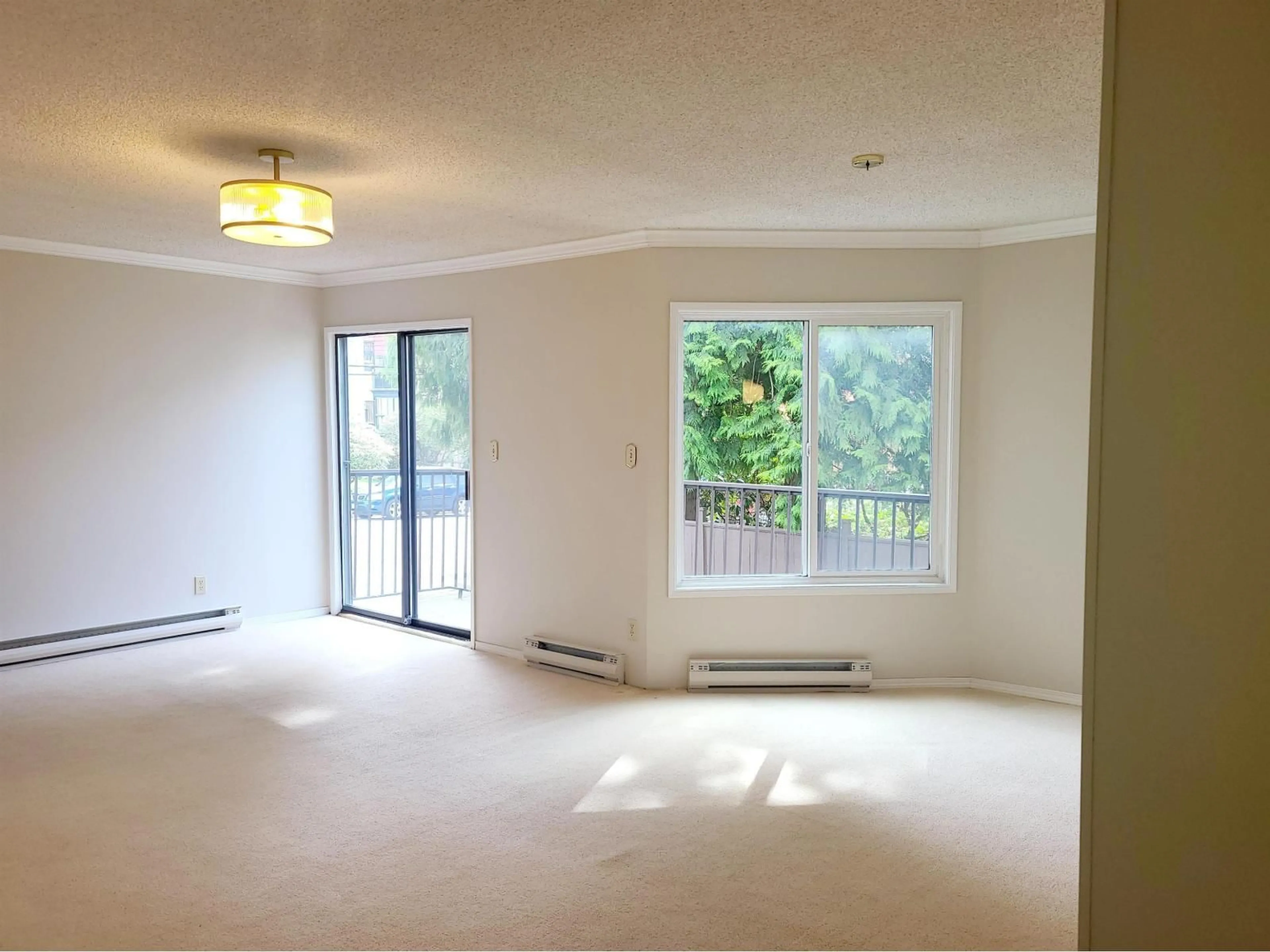 A pic of a room for 111 - 1521 BLACKWOOD STREET, White Rock British Columbia V4B3V6