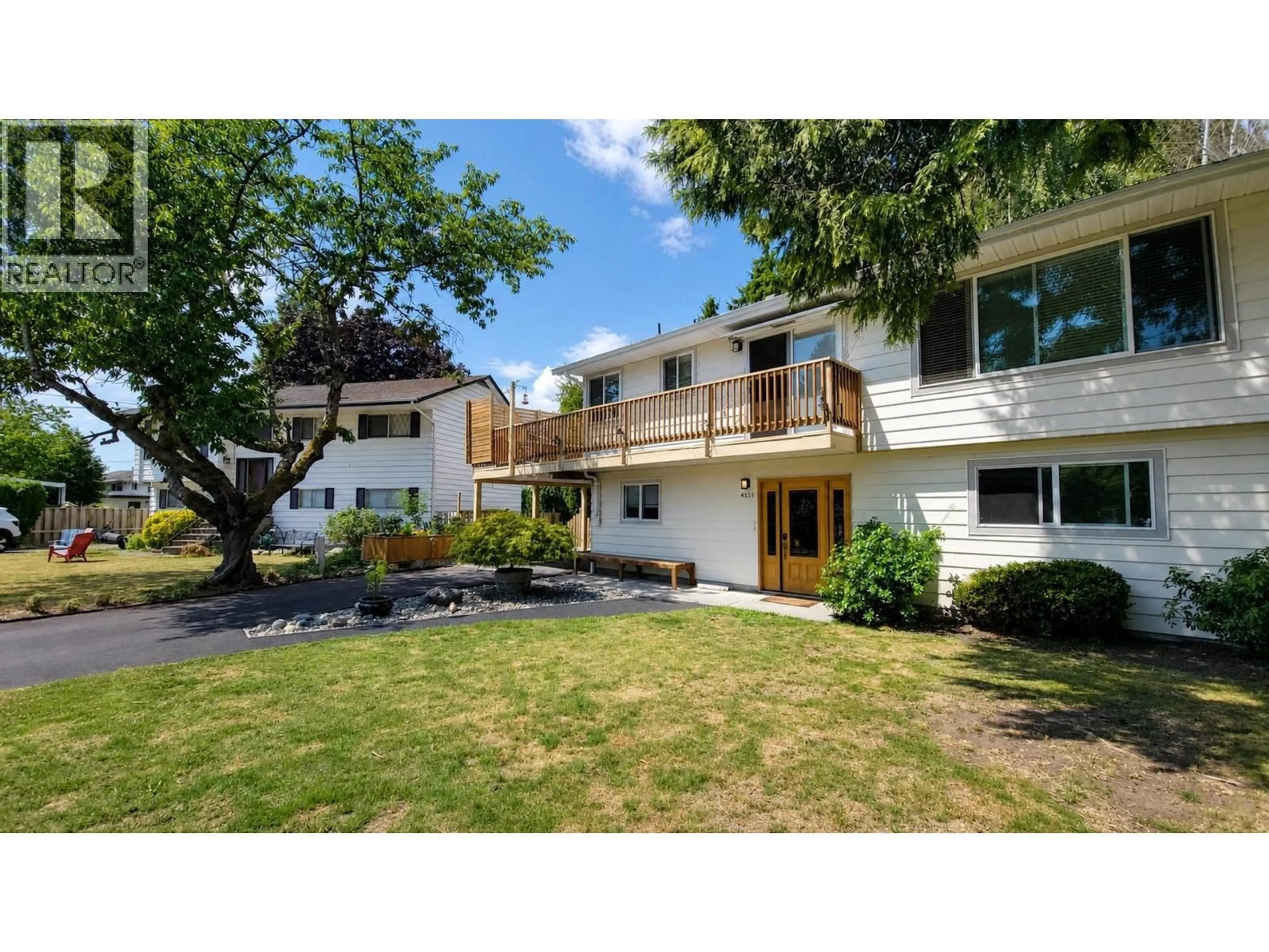 A pic from outside/outdoor area/front of a property/back of a property/a pic from drone, street for 4551 47TH STREET, Delta British Columbia V4K2N5