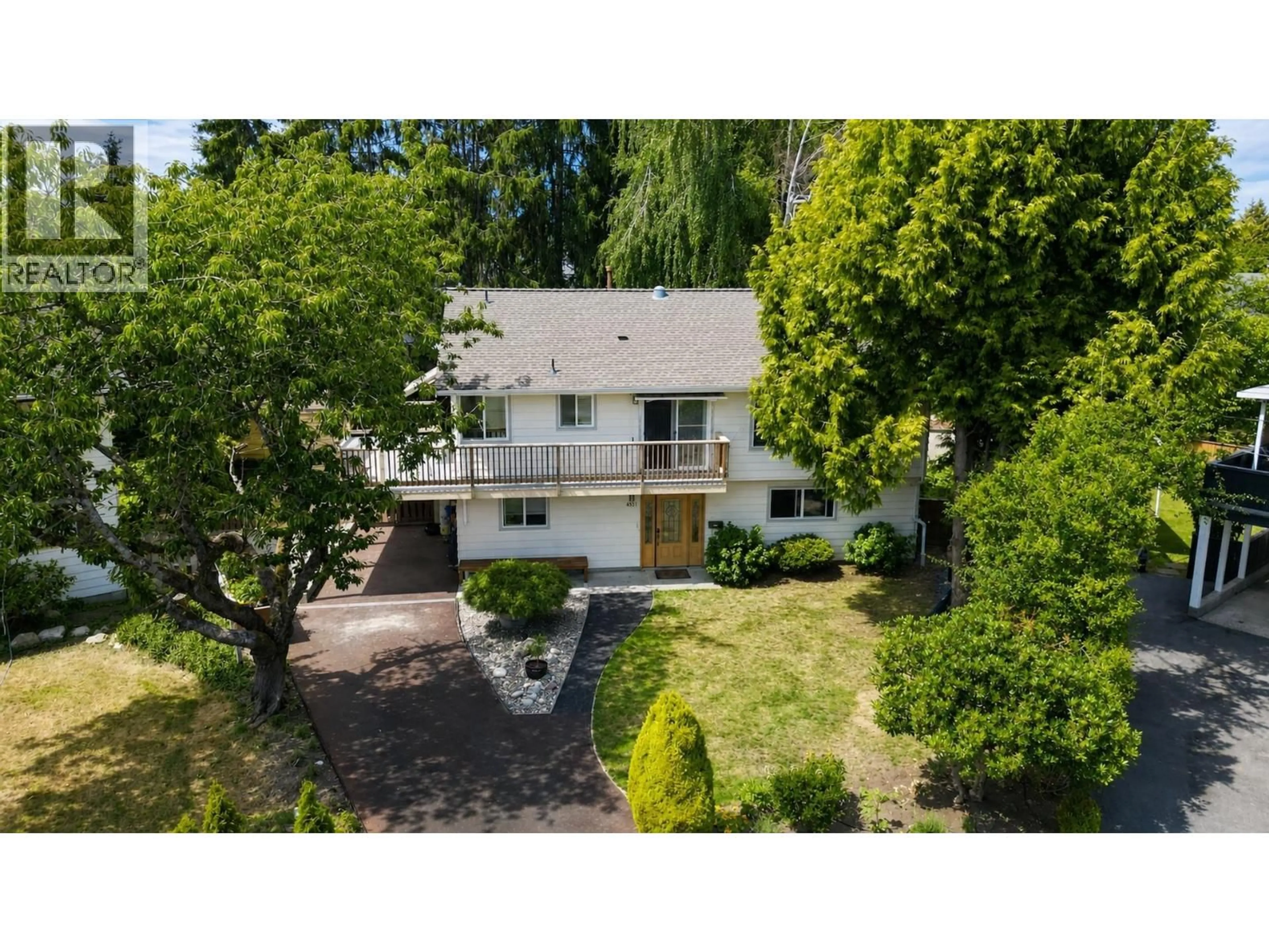 A pic from outside/outdoor area/front of a property/back of a property/a pic from drone, unknown for 4551 47TH STREET, Delta British Columbia V4K2N5