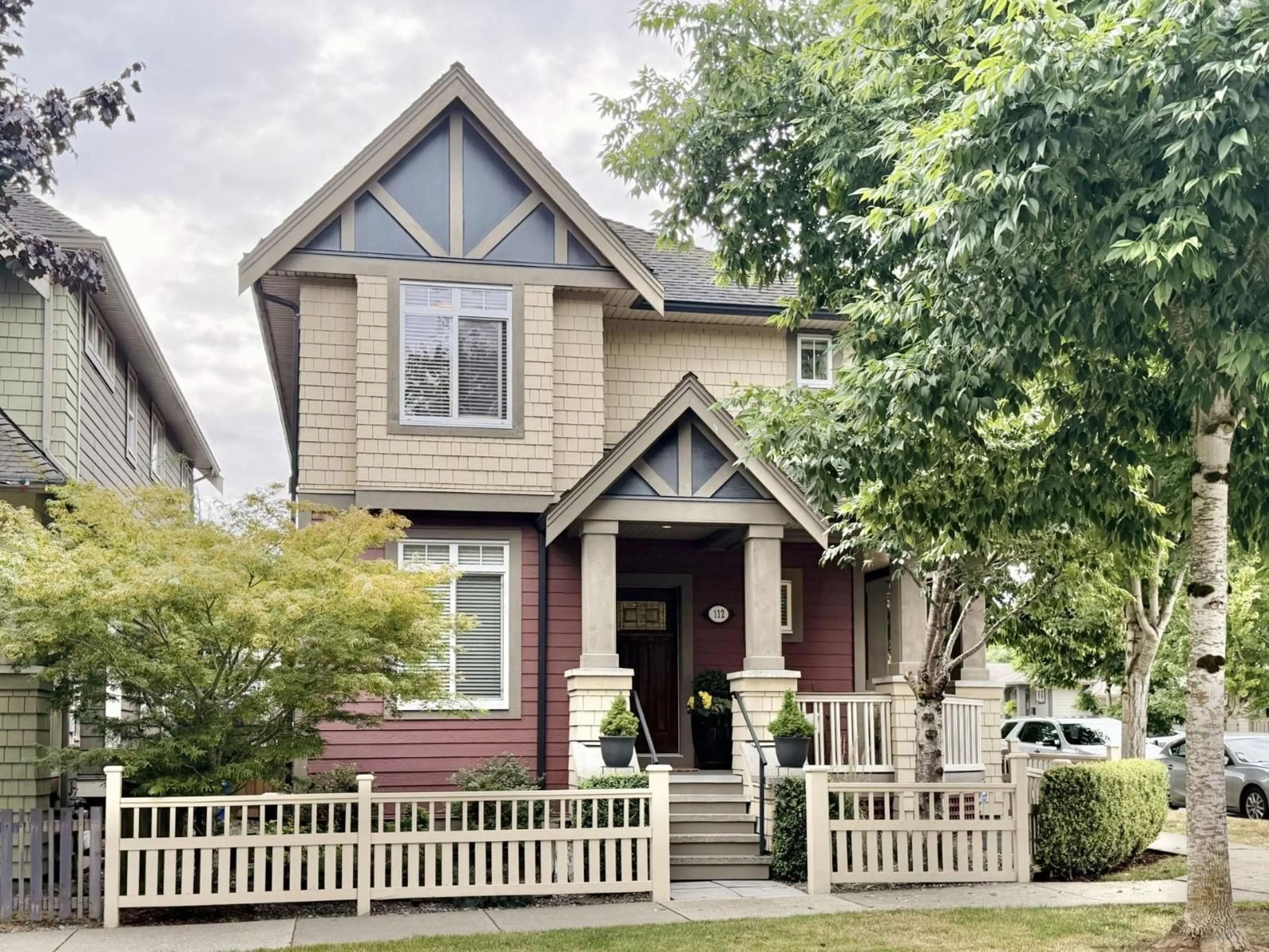 Home with vinyl exterior material, street for 112 172A STREET, Surrey British Columbia V3S9R2