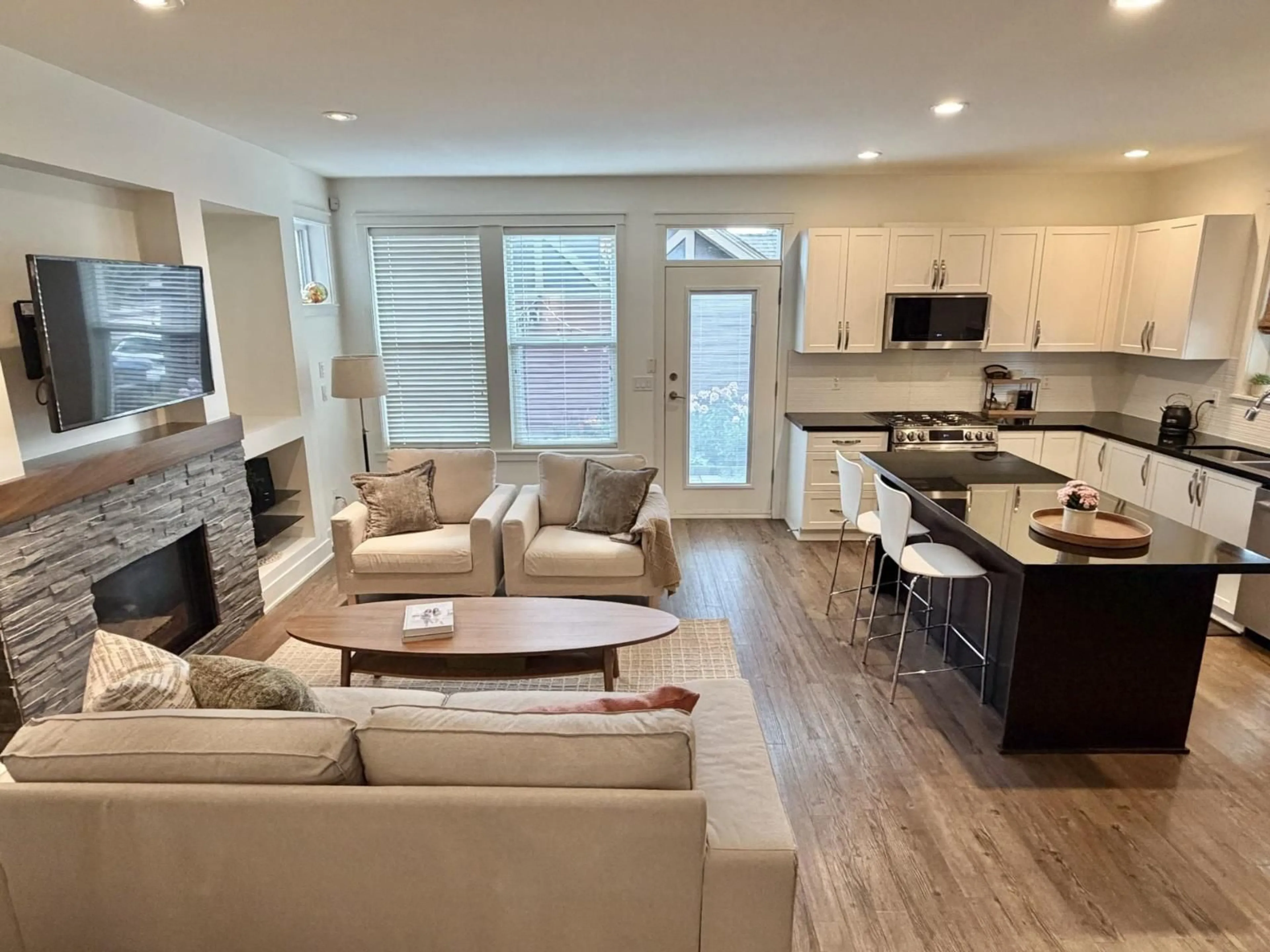 Open concept kitchen, unknown for 112 172A STREET, Surrey British Columbia V3S9R2