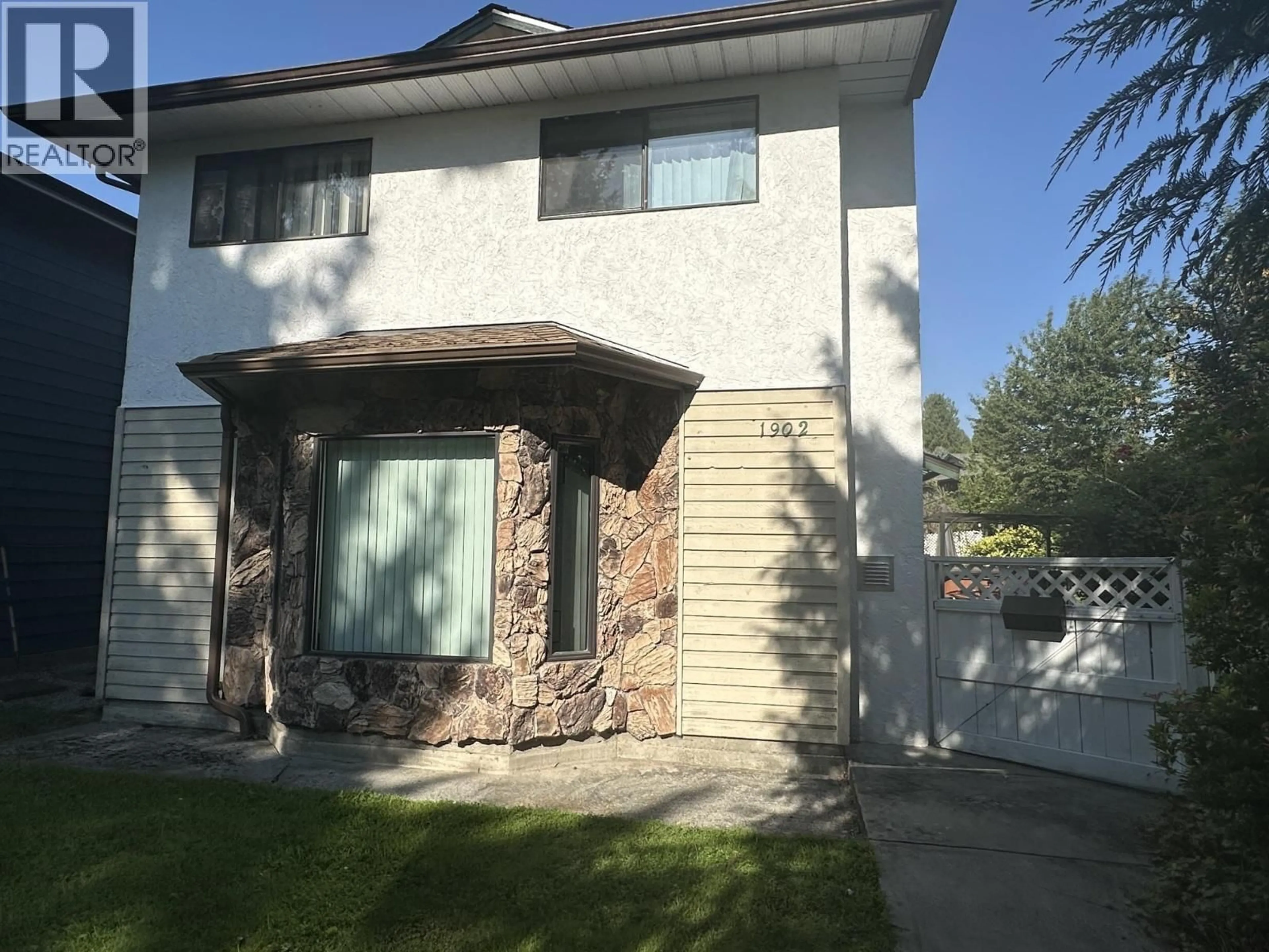 Home with vinyl exterior material, street for 1902 TAYLOR STREET, Port Coquitlam British Columbia V3C4S4