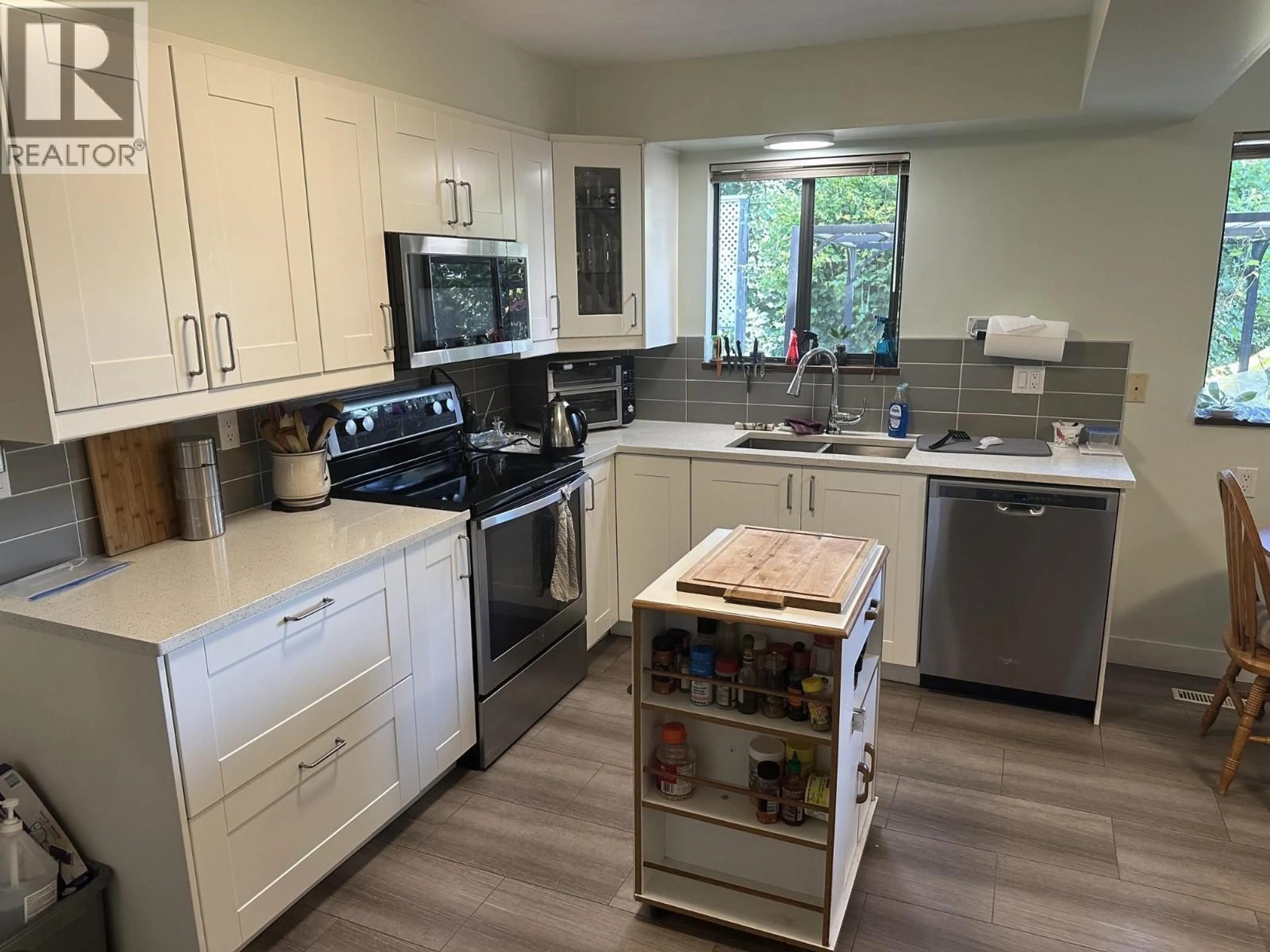 Unknown for 1902 TAYLOR STREET, Port Coquitlam British Columbia V3C4S4