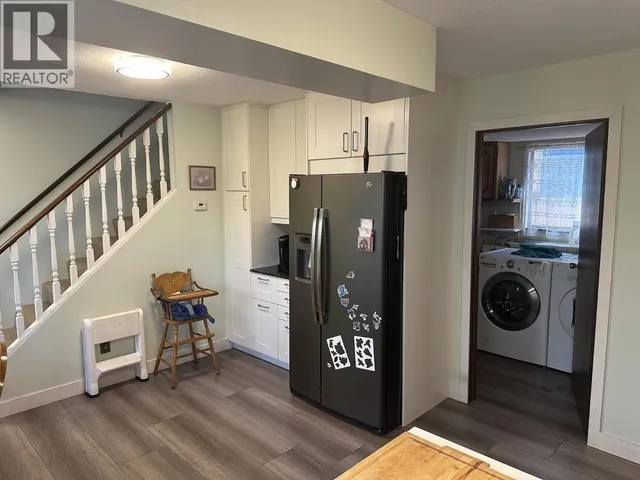 1902 TAYLOR STREET, Port Coquitlam 5