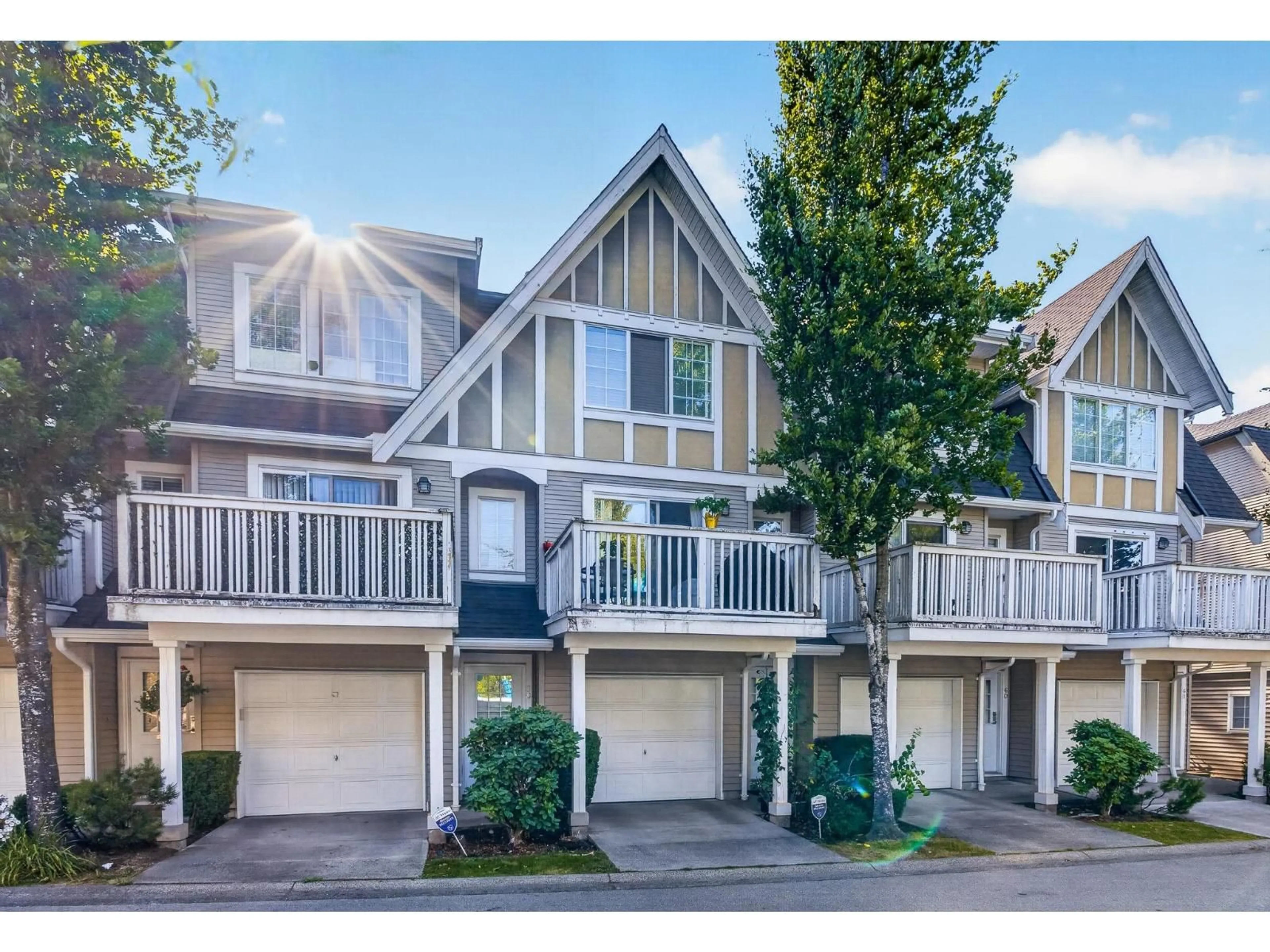 Home with vinyl exterior material, street for 59 - 8775 161 STREET, Surrey British Columbia V4N5G3
