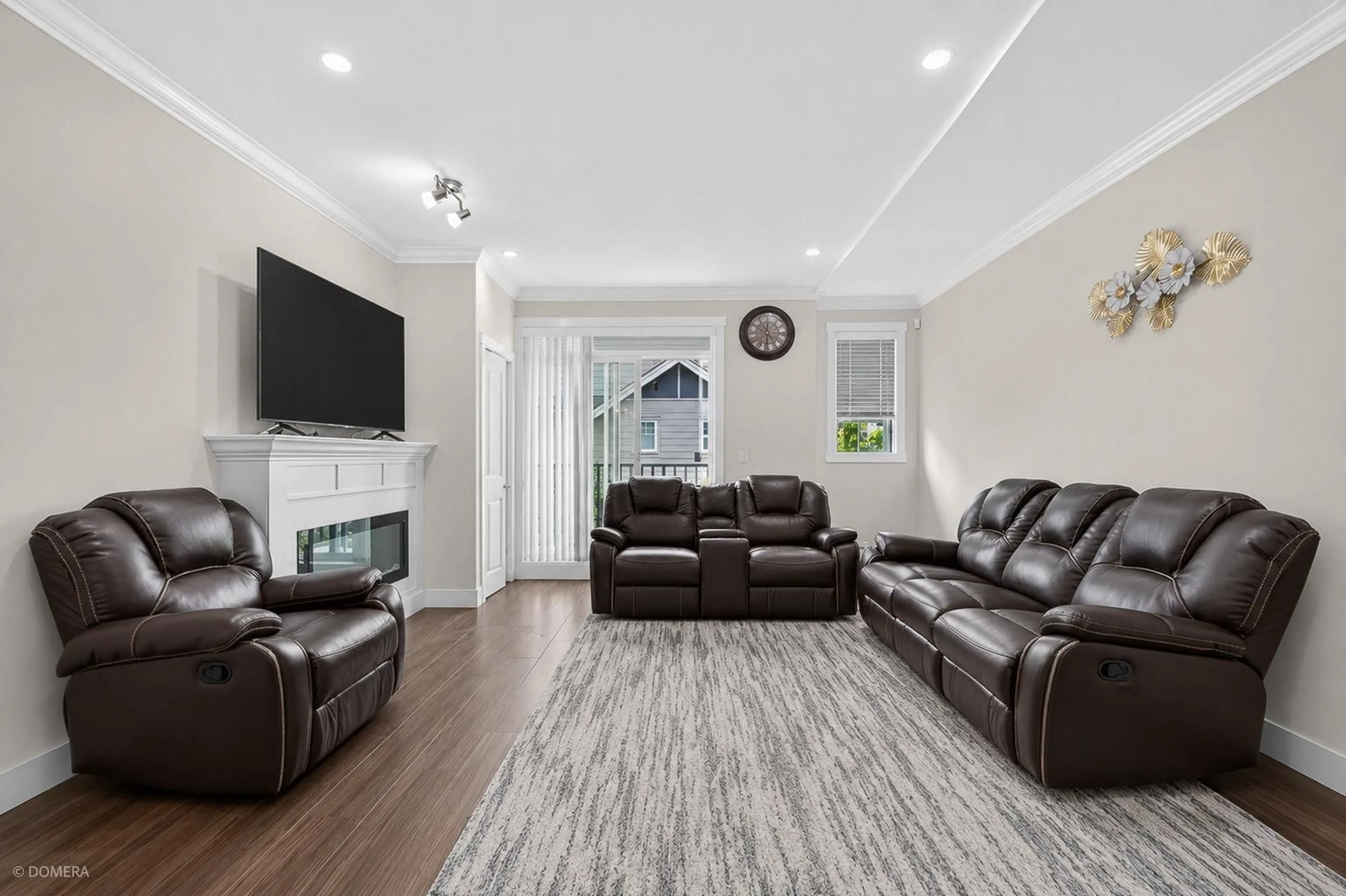 Living room with furniture, unknown for 194 - 13898 64 AVENUE, Surrey British Columbia V3W1L6