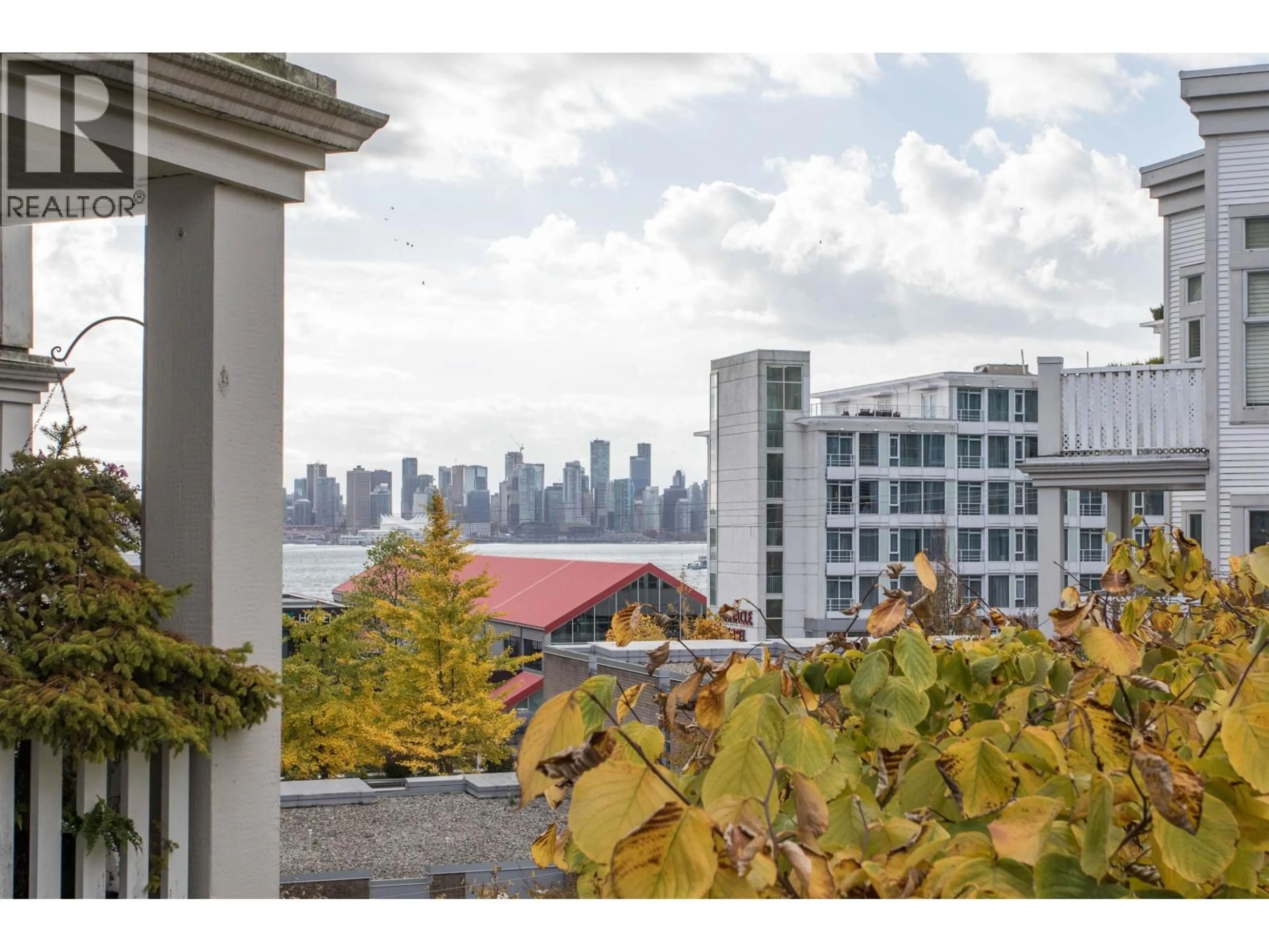 Unknown for 313 - 147 1ST STREET, North Vancouver British Columbia V7L1B2