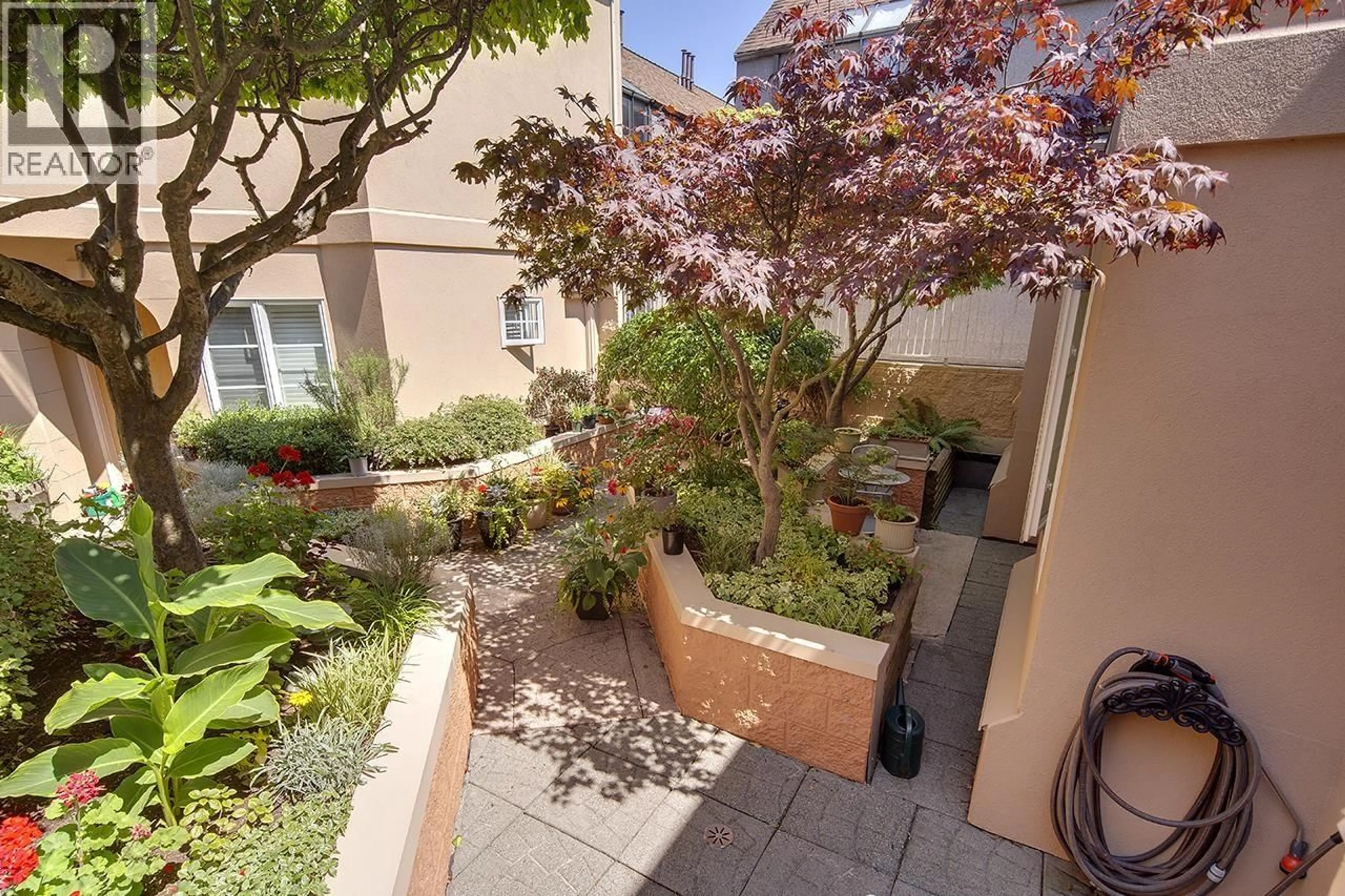Patio, street for 1 - 1177 8TH AVENUE, Vancouver British Columbia V6H1C5