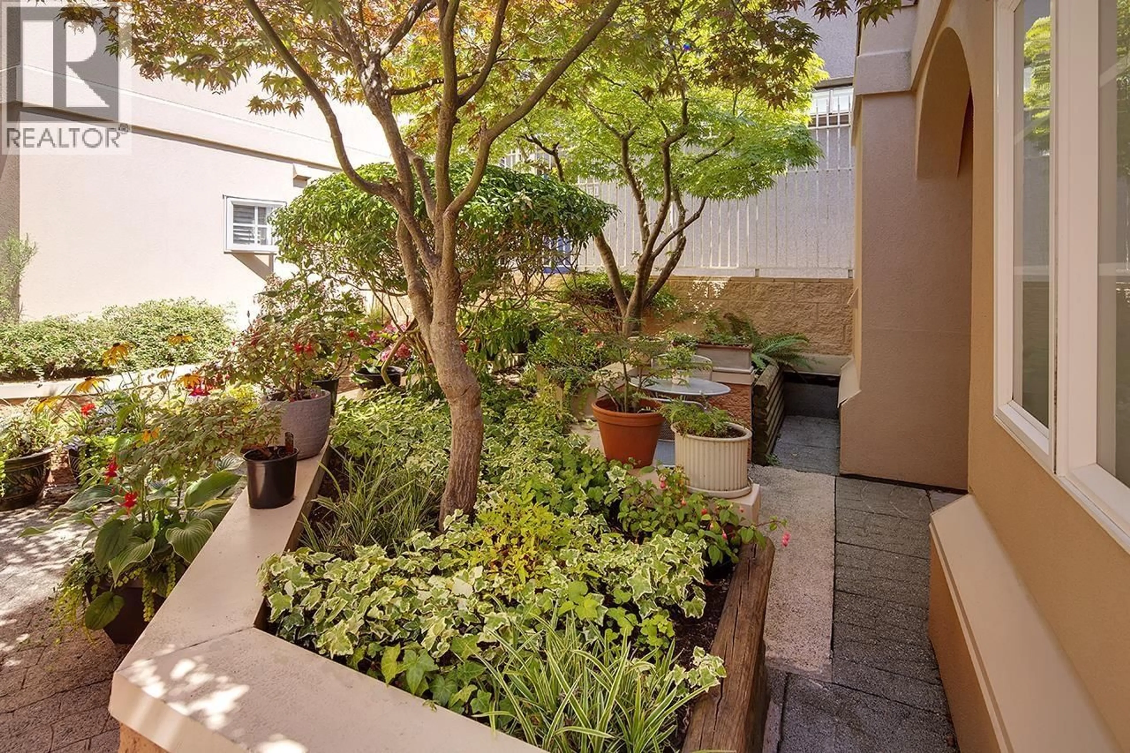 Patio, street for 1 - 1177 8TH AVENUE, Vancouver British Columbia V6H1C5