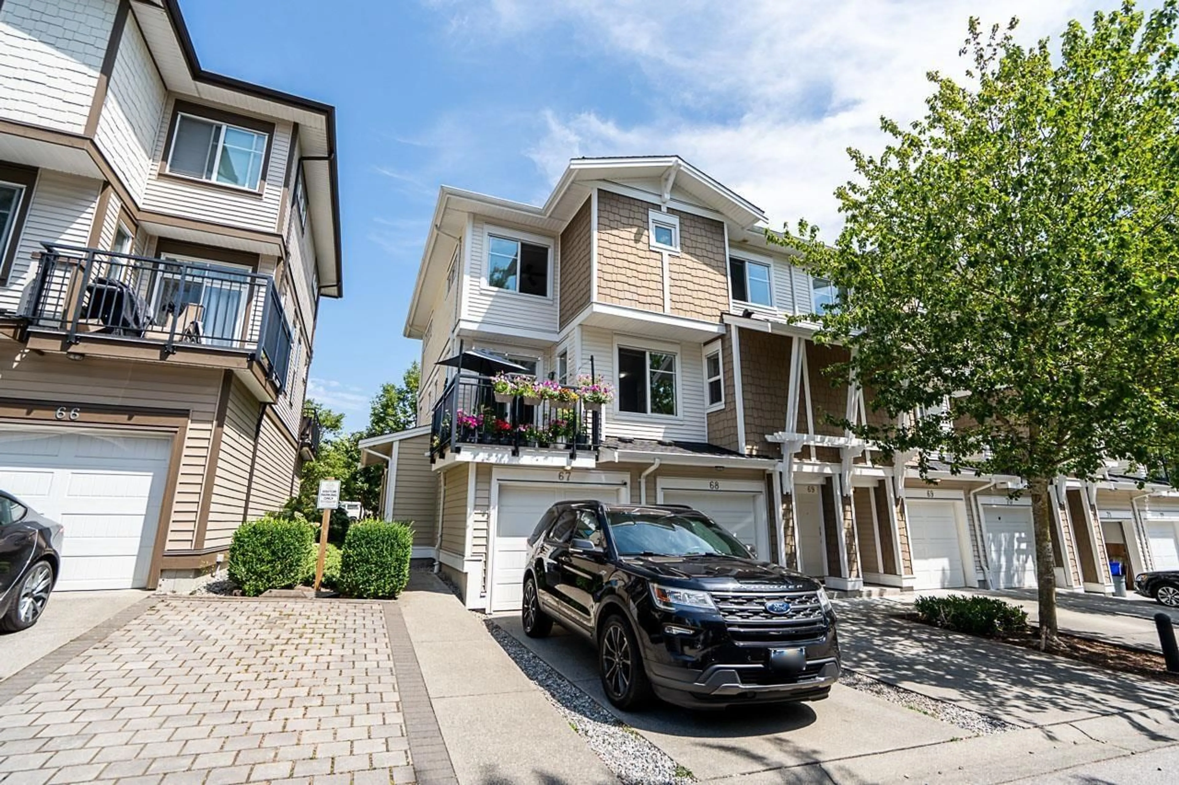 Home with vinyl exterior material, street for 68 - 19433 68 AVENUE, Surrey British Columbia V4N6M8