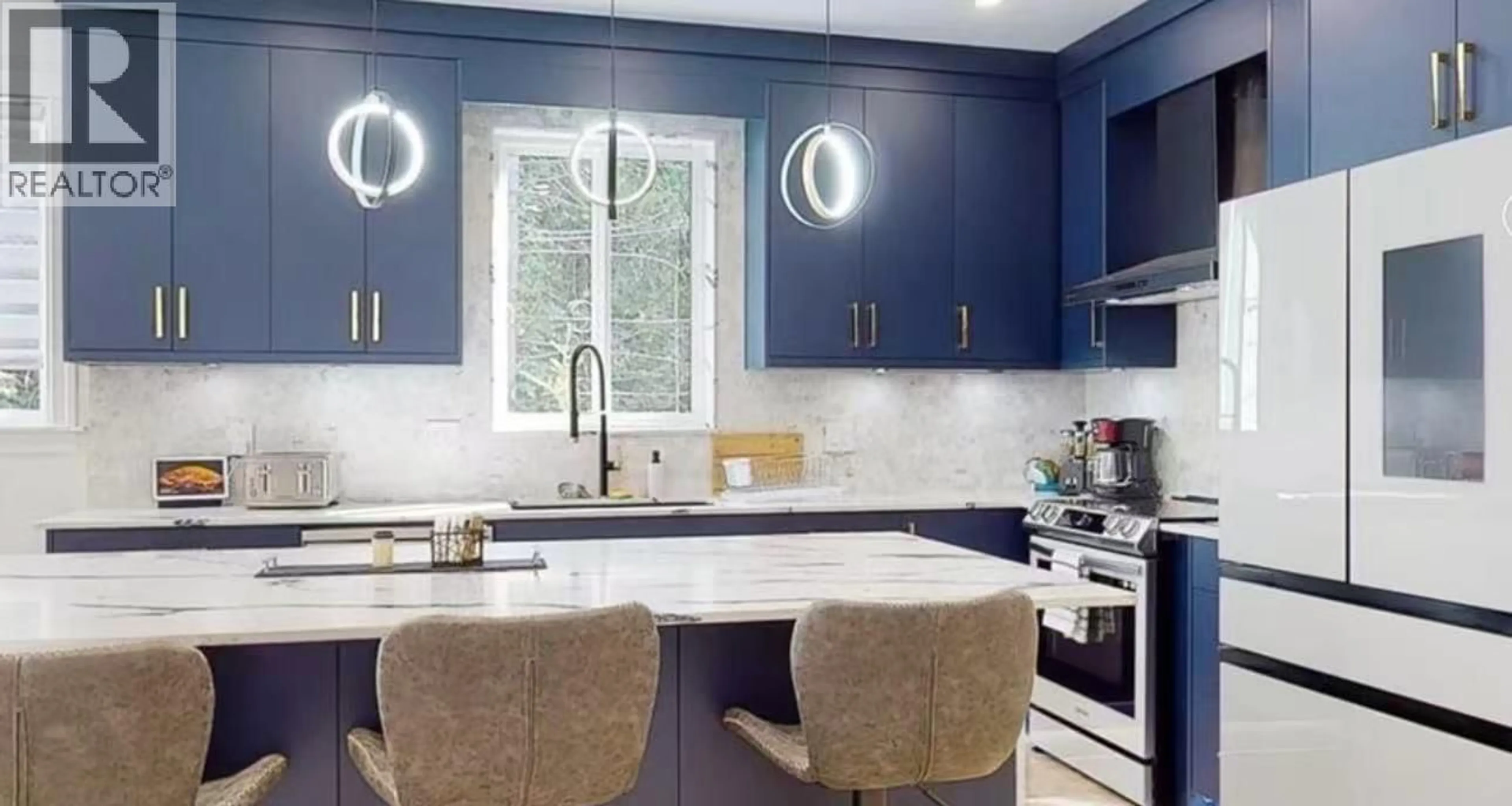 Contemporary kitchen, ceramic/tile floor for 2 - 1102 LARGO ROAD, Roberts Creek British Columbia V0N2W2