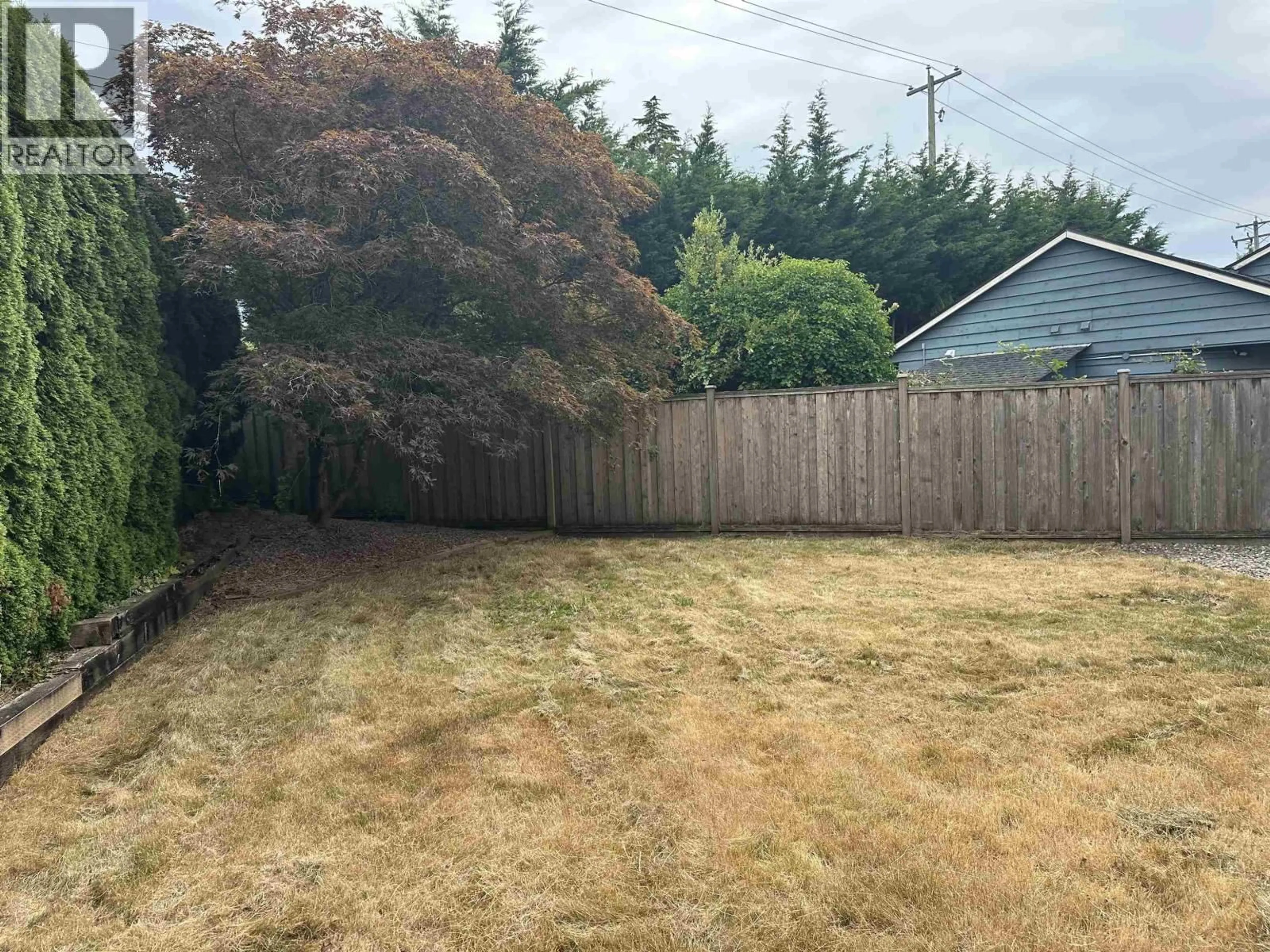 A pic from outside/outdoor area/front of a property/back of a property/a pic from drone, street for 8371 LUNEN ROAD, Richmond British Columbia V6Y2X1
