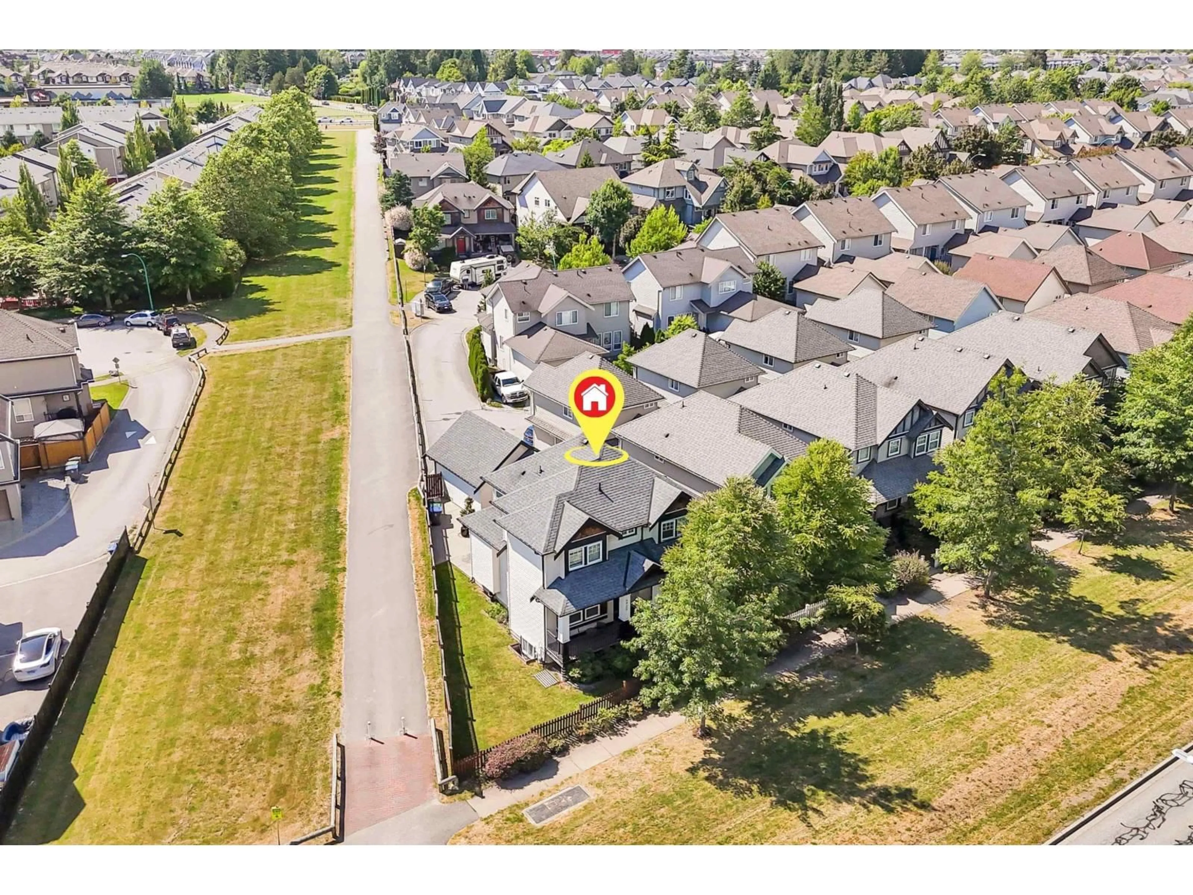 A pic from outside/outdoor area/front of a property/back of a property/a pic from drone, street for 6925 196 STREET, Surrey British Columbia V4N5Z1