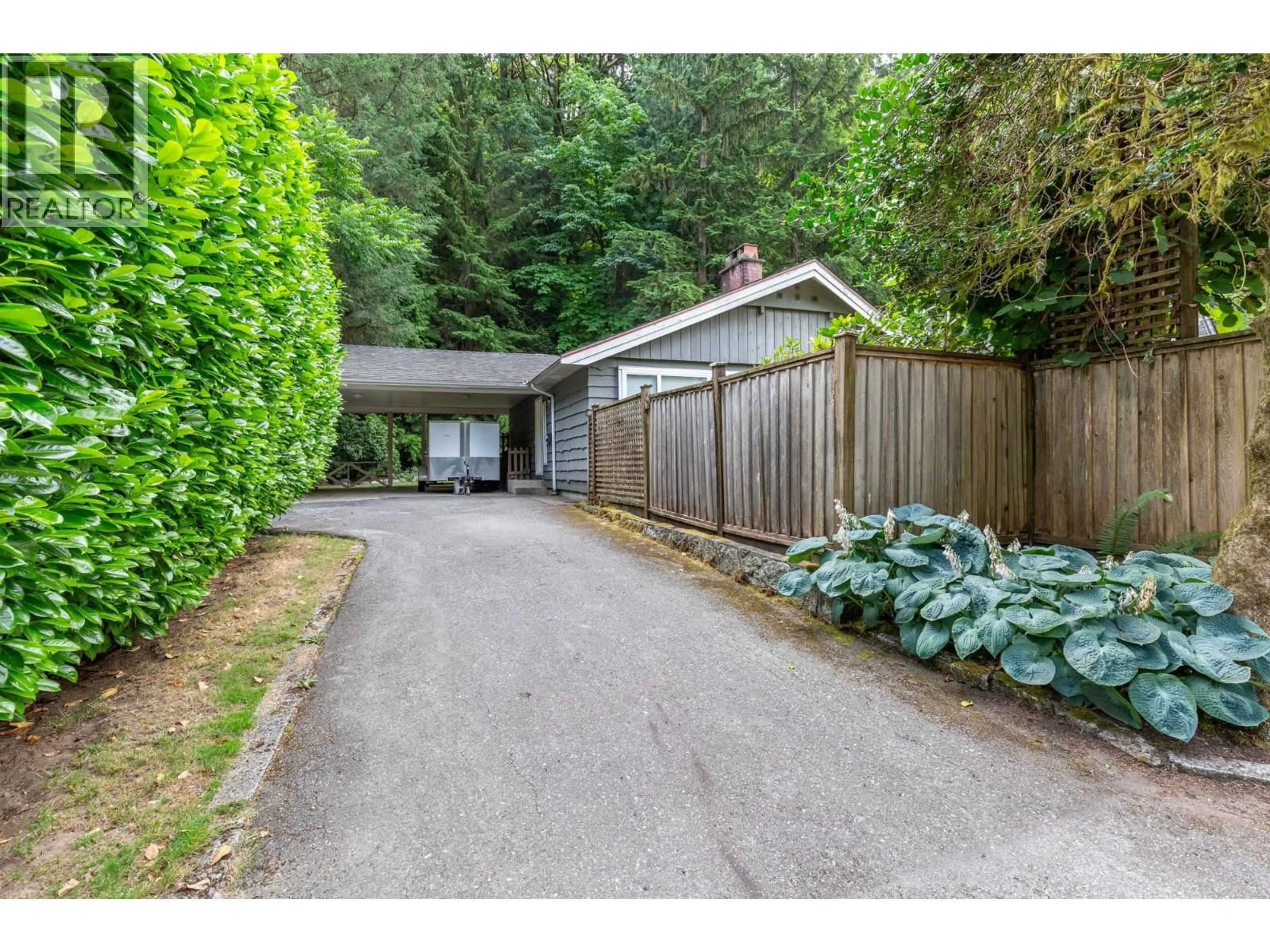 A pic from outside/outdoor area/front of a property/back of a property/a pic from drone, street for 2256 CHAPMAN WAY, North Vancouver British Columbia V7H1W1