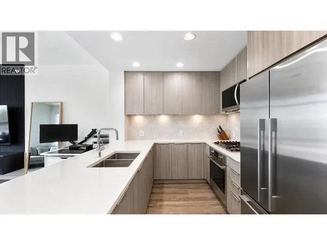610 - 3289 RIVERWALK AVENUE, Vancouver 5