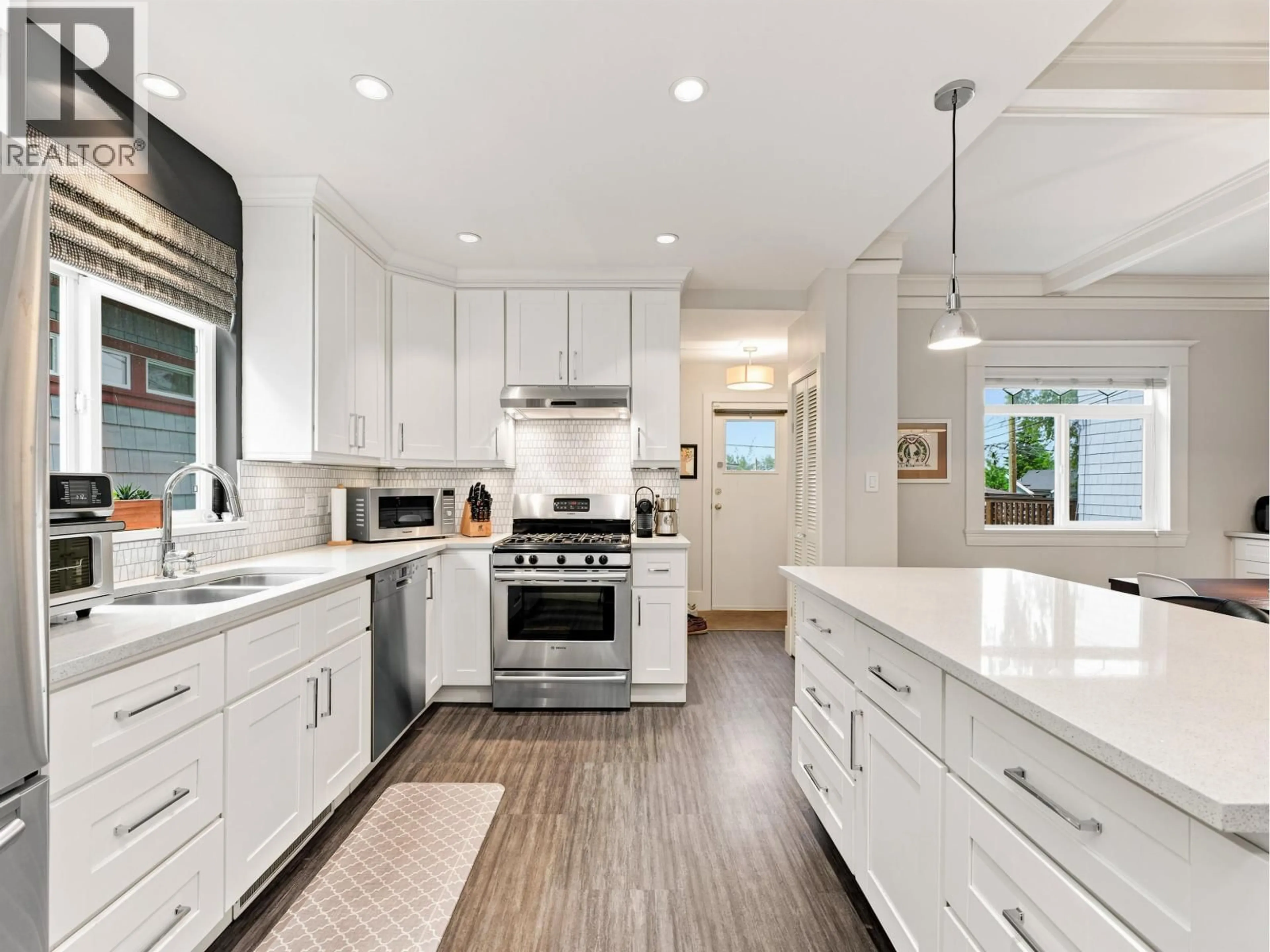 Open concept kitchen, unknown for 431 23RD AVENUE, Vancouver British Columbia V5V1X7