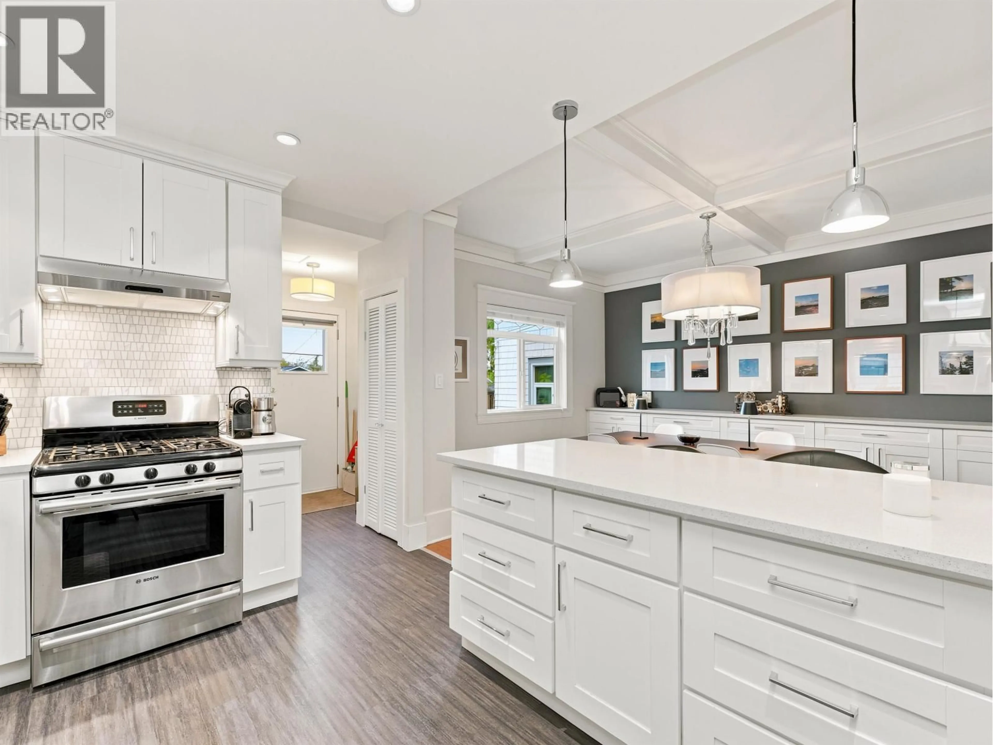 Open concept kitchen, unknown for 431 23RD AVENUE, Vancouver British Columbia V5V1X7