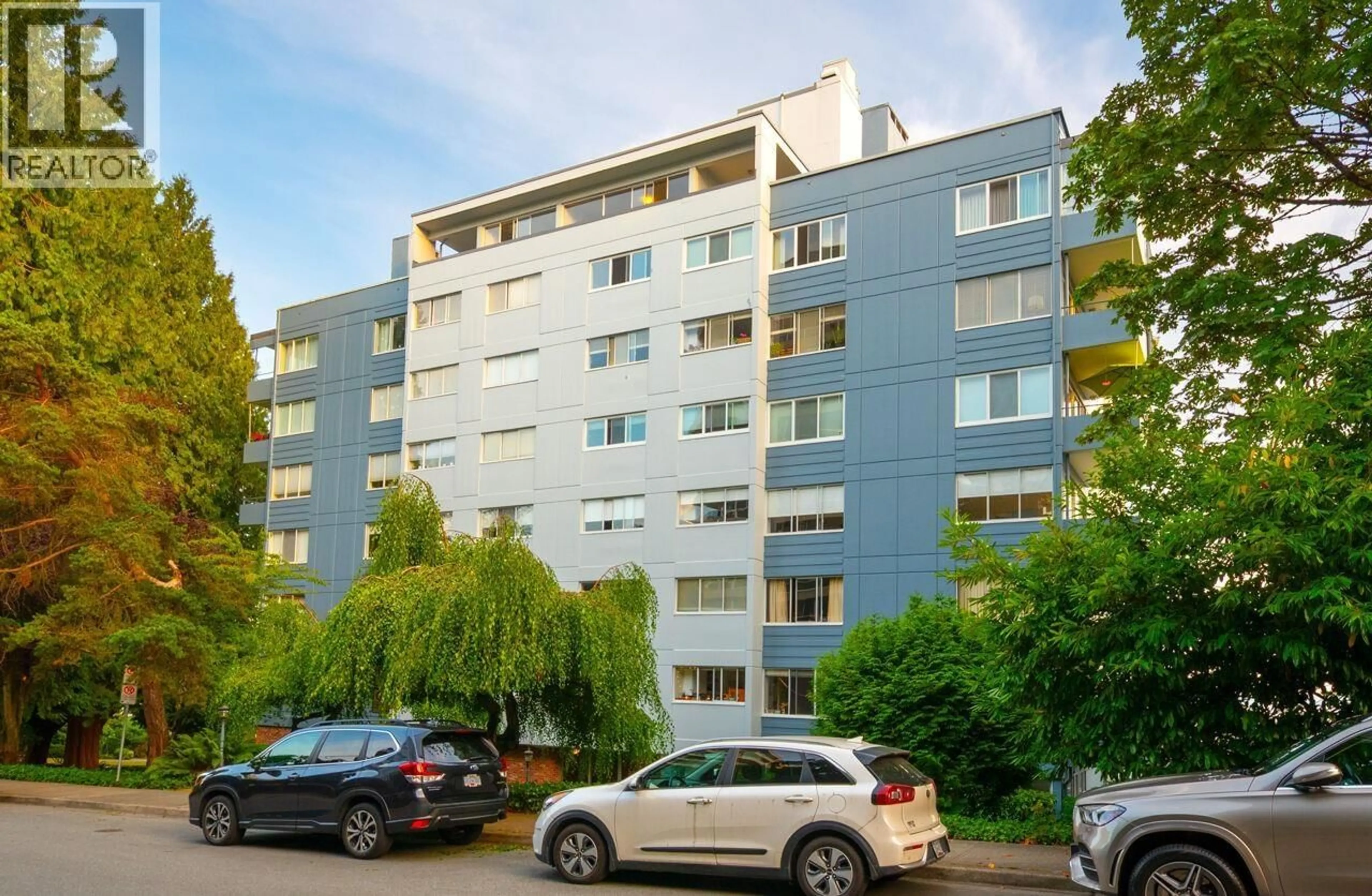 Patio, unknown for 503 - 1730 DUCHESS AVENUE, West Vancouver British Columbia V7V1P9