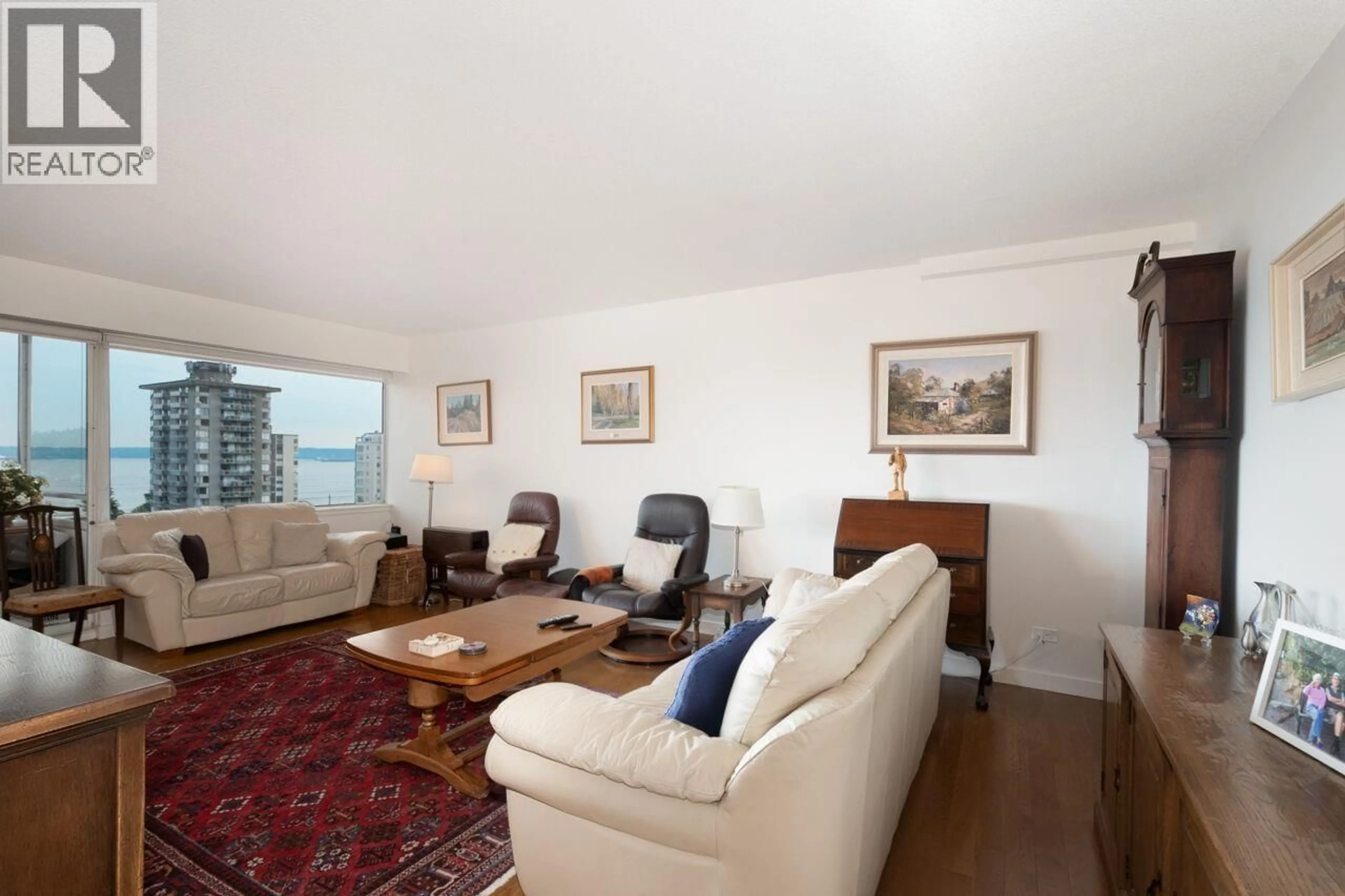 Living room with furniture, unknown for 503 - 1730 DUCHESS AVENUE, West Vancouver British Columbia V7V1P9