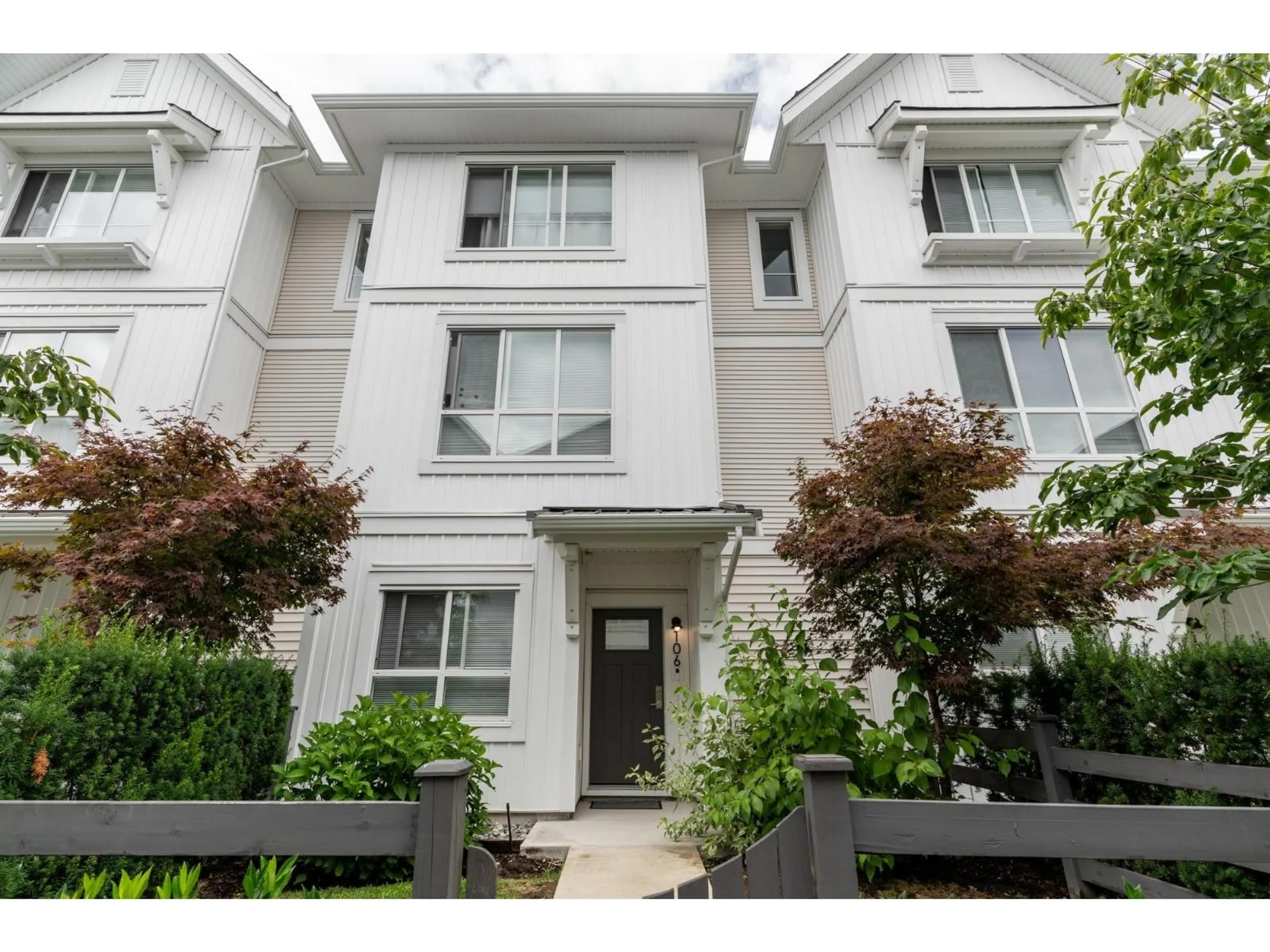 Unknown for 106 - 8335 NELSON STREET, Mission British Columbia V4S0E4