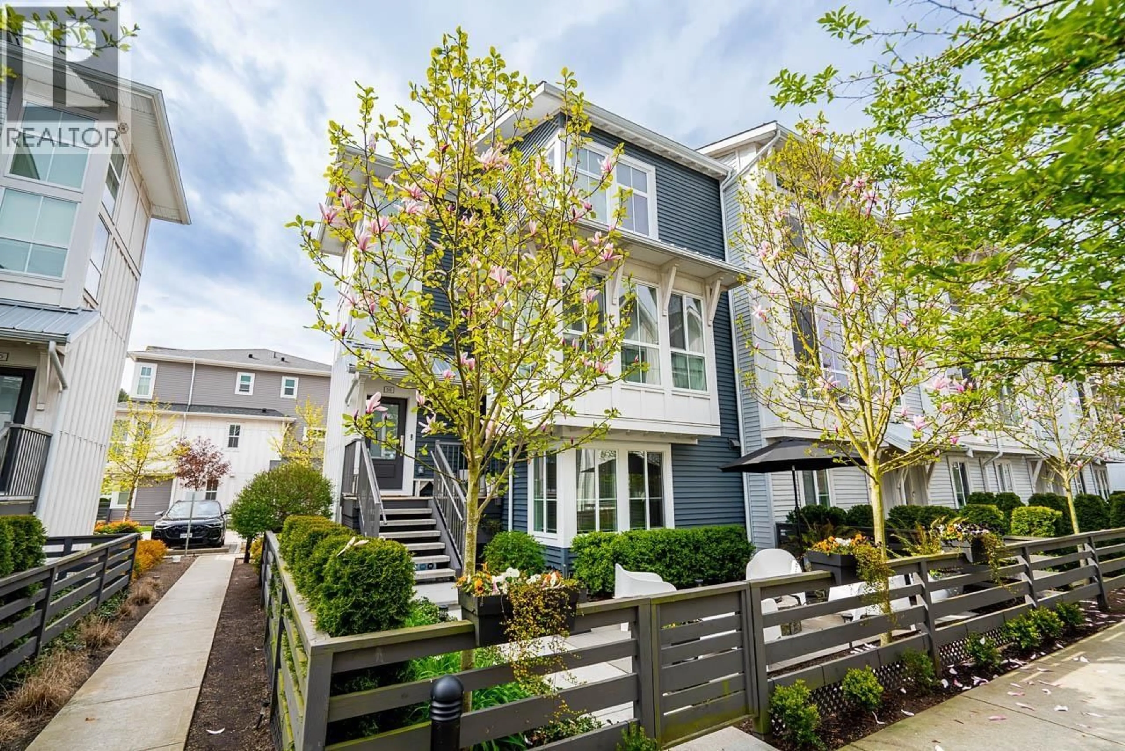 Home with vinyl exterior material, street for 56 - 4656 ORCA WAY, Delta British Columbia V4M0C9