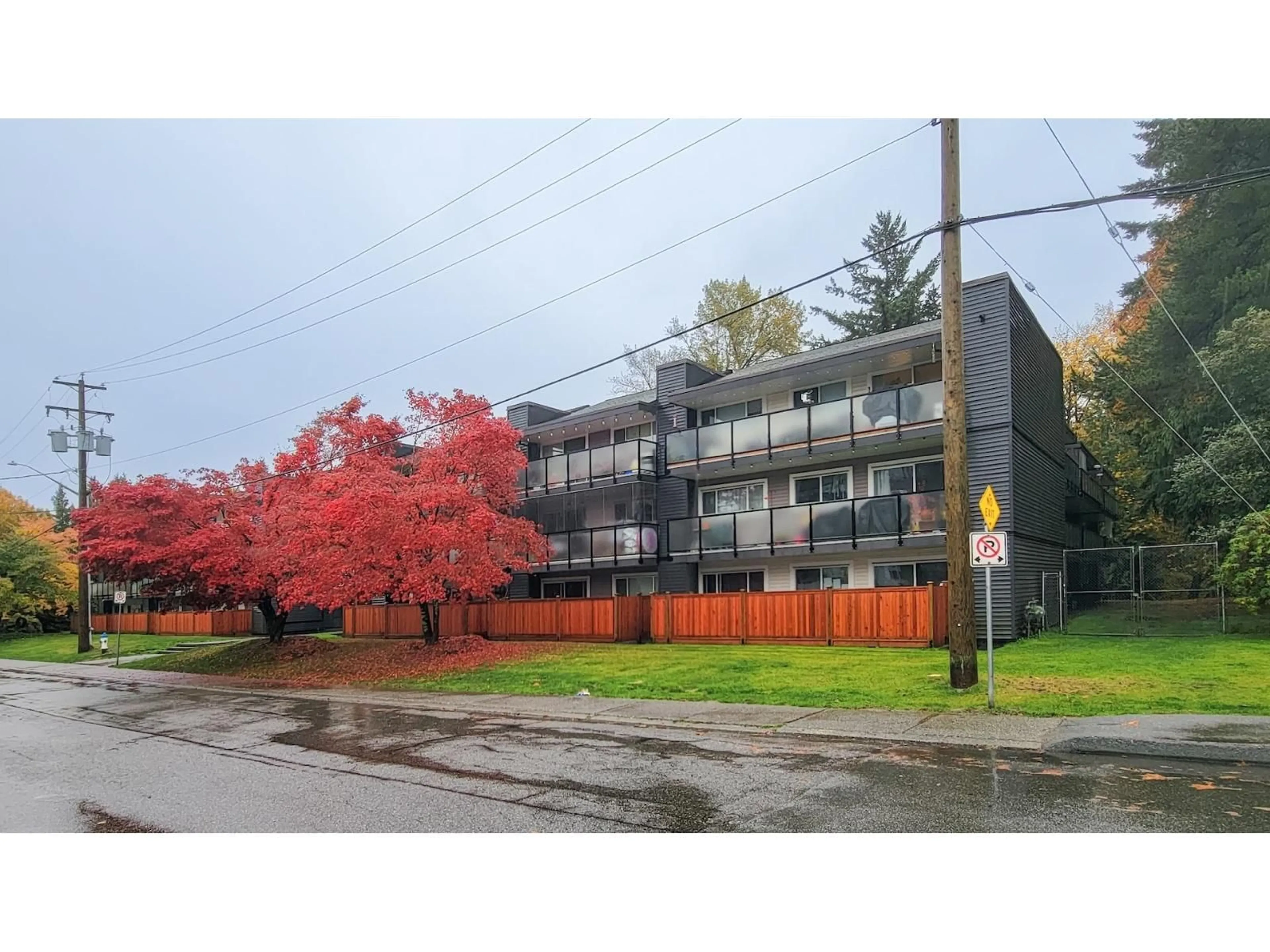 Blurry image for 214 - 33400 BOURQUIN PLACE, Abbotsford British Columbia V2S5G3