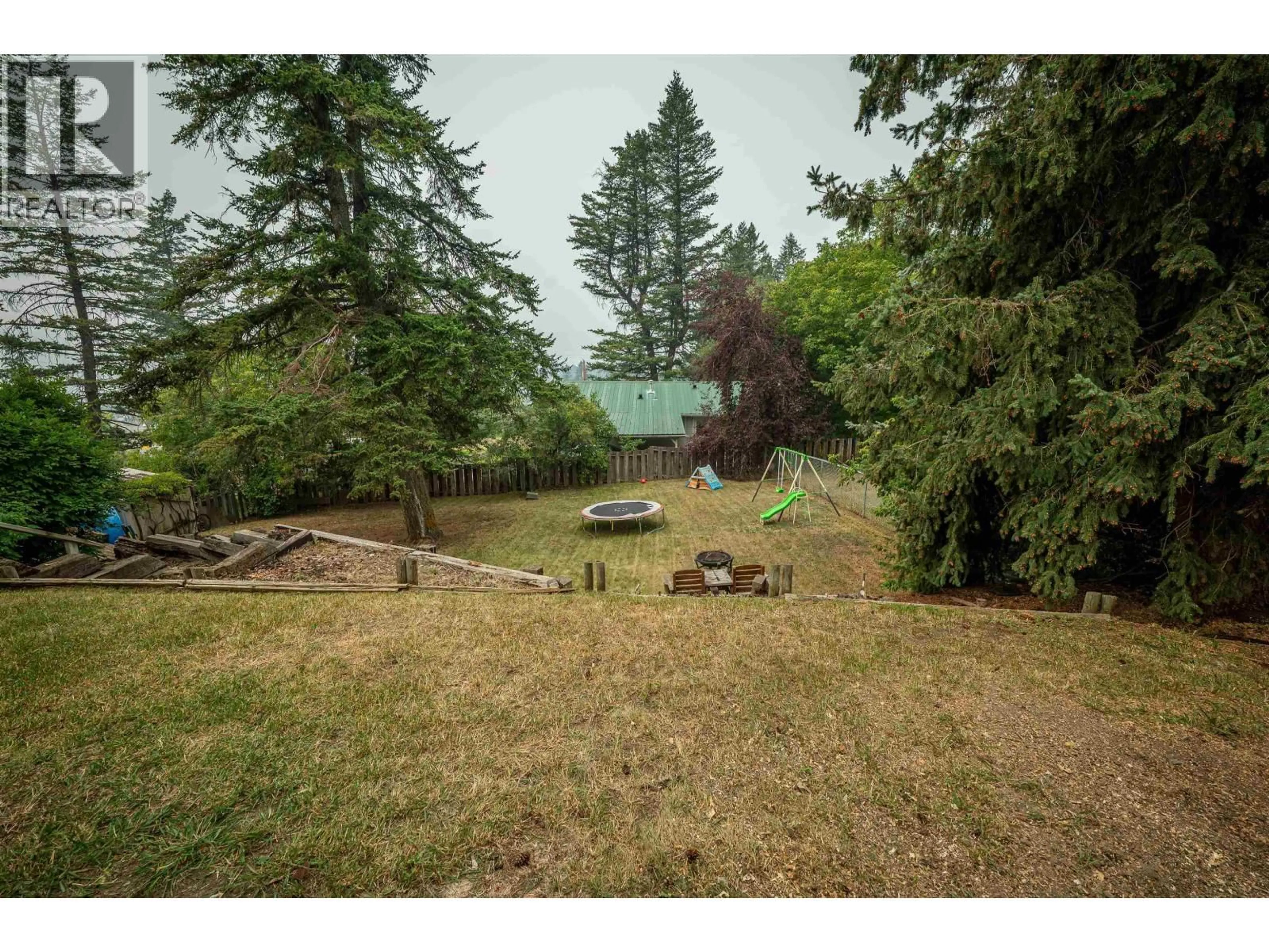 A pic from outside/outdoor area/front of a property/back of a property/a pic from drone, forest/trees view for 551 PEARKES DRIVE, Williams Lake British Columbia V2G4B1