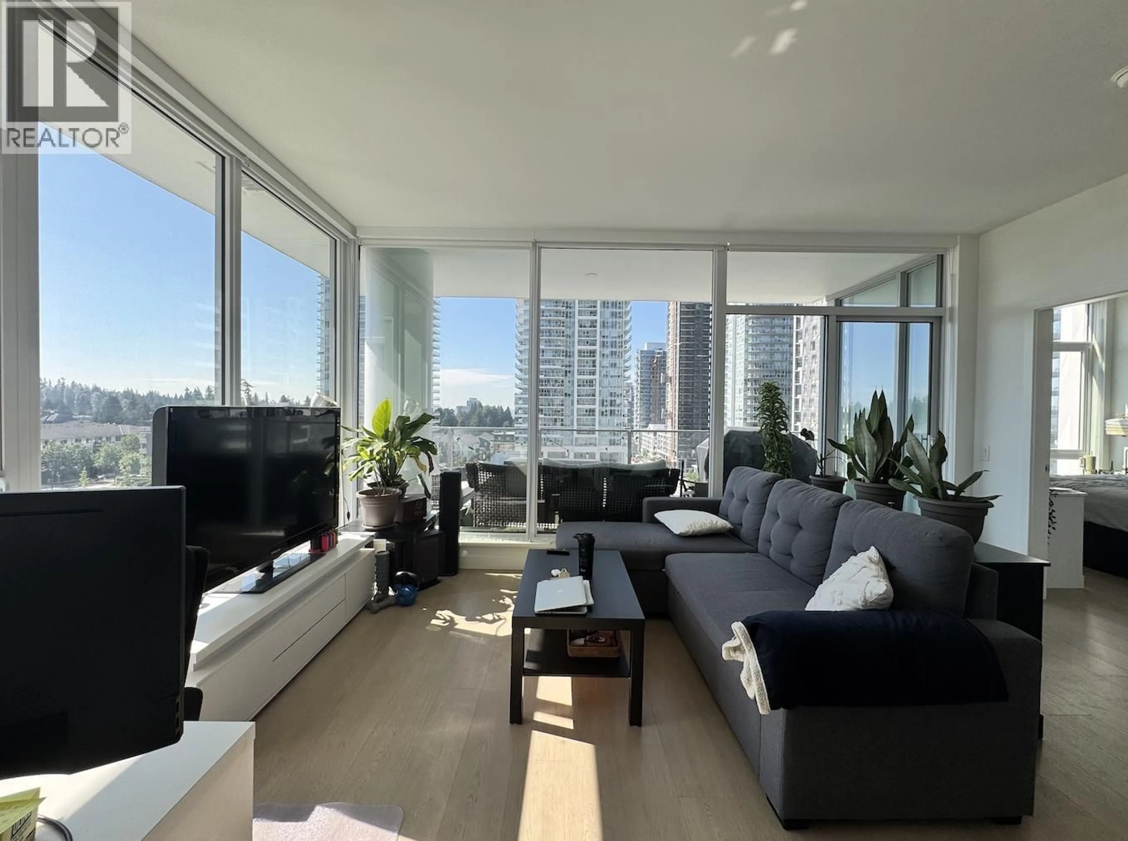 Living room with furniture, floor is not visible for 806 - 699 WHITING WAY, Coquitlam British Columbia V3J0N7
