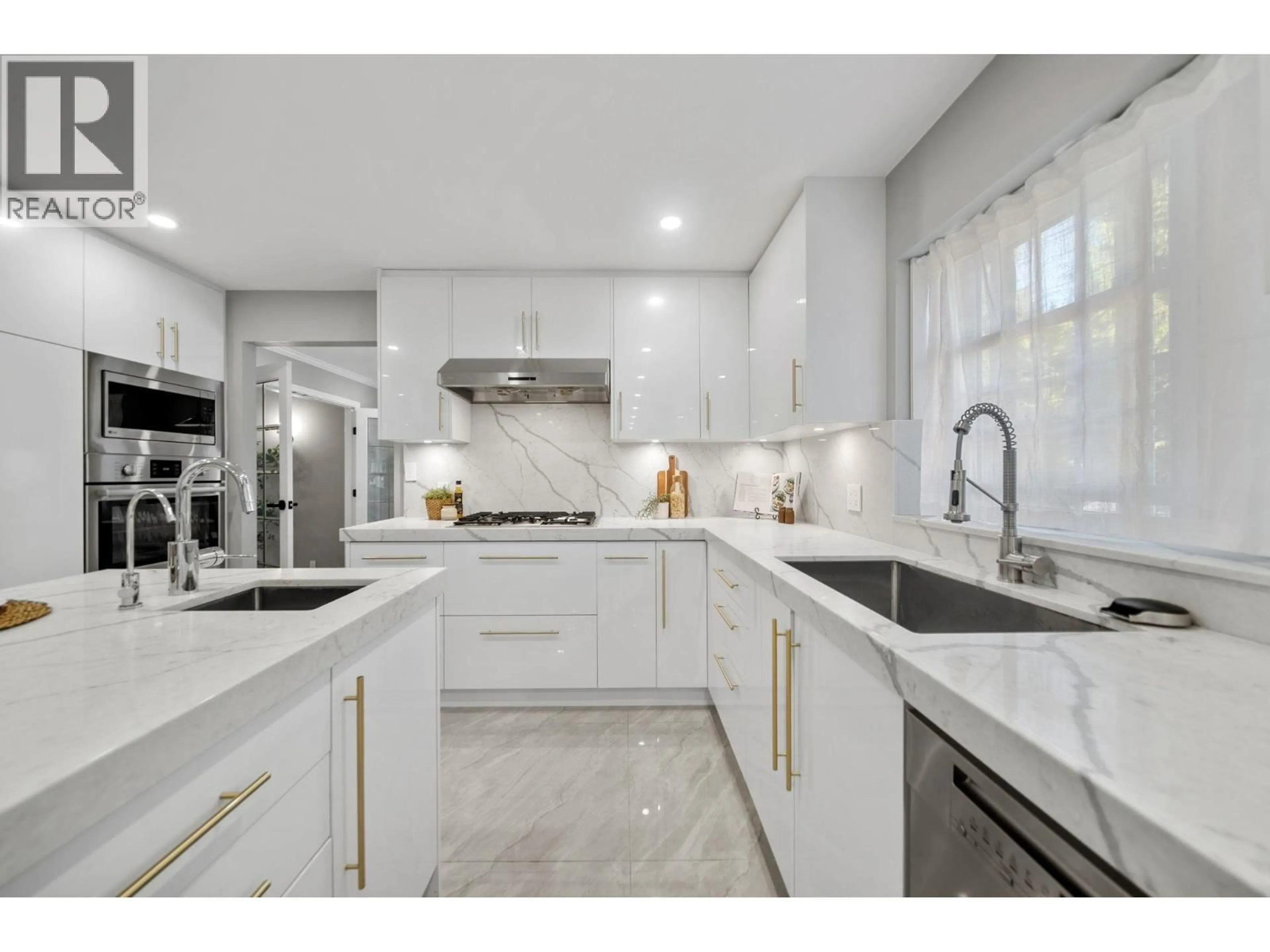 Contemporary kitchen, ceramic/tile floor for 2480 GALE AVENUE, Coquitlam British Columbia V3K6B6