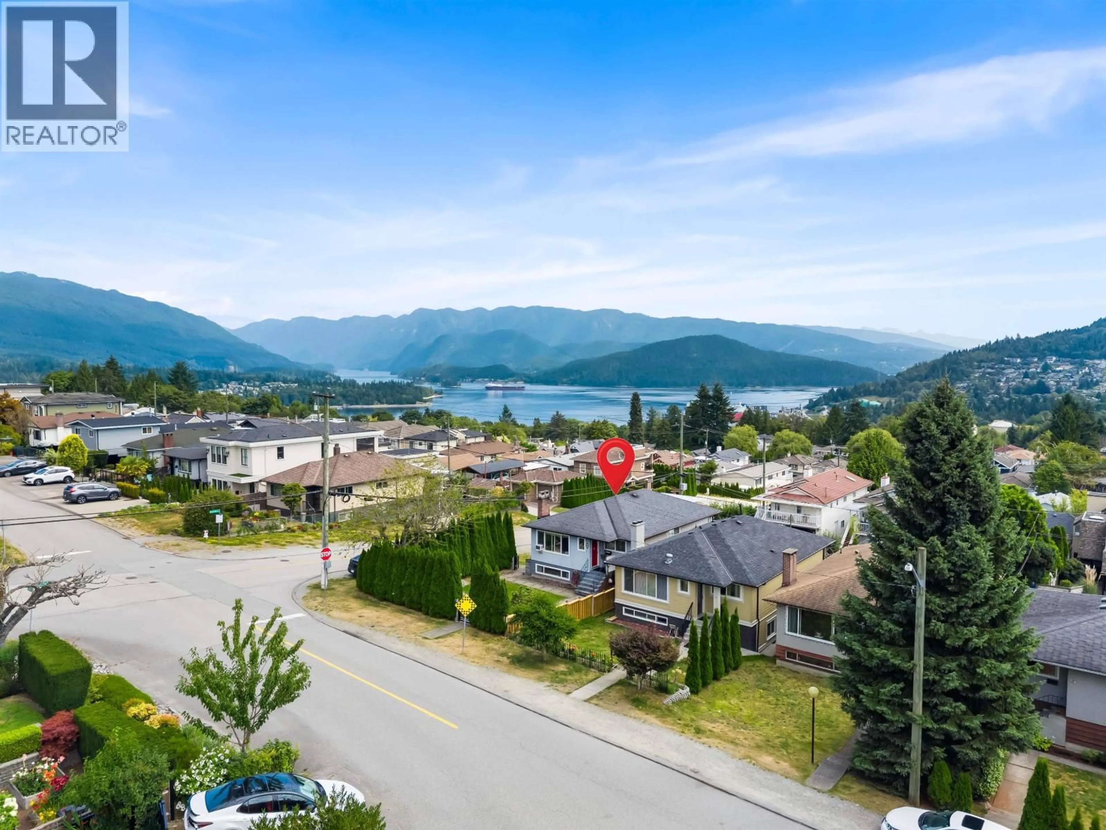 A pic from outside/outdoor area/front of a property/back of a property/a pic from drone, water/lake/river/ocean view for 6 SEA AVENUE, Burnaby British Columbia V5B3W6