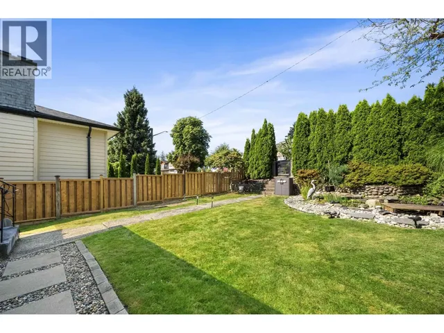 6 SEA AVENUE, Burnaby 4