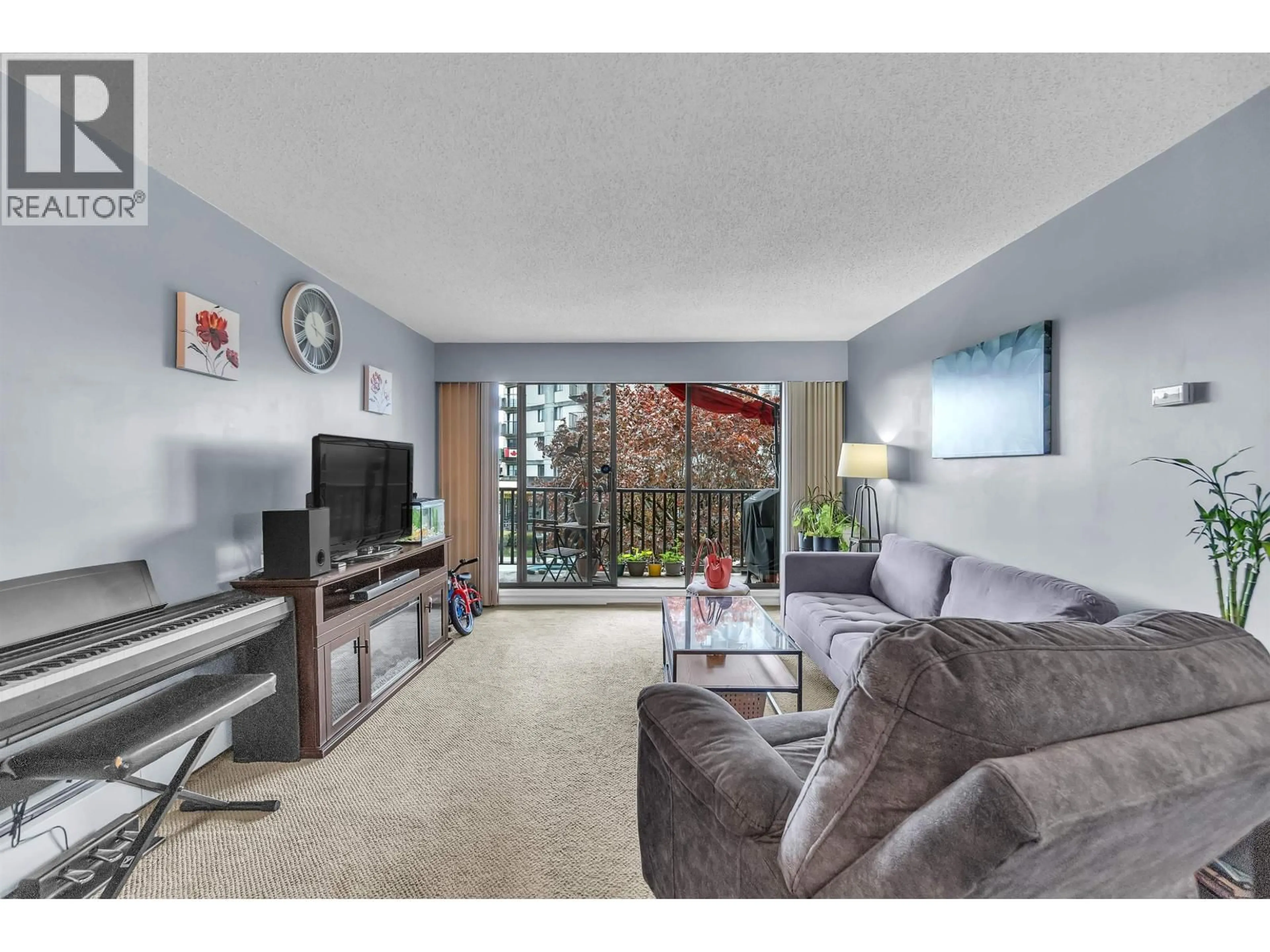 Living room with furniture, unknown for 107 - 170 3RD STREET, North Vancouver British Columbia V7L1E6