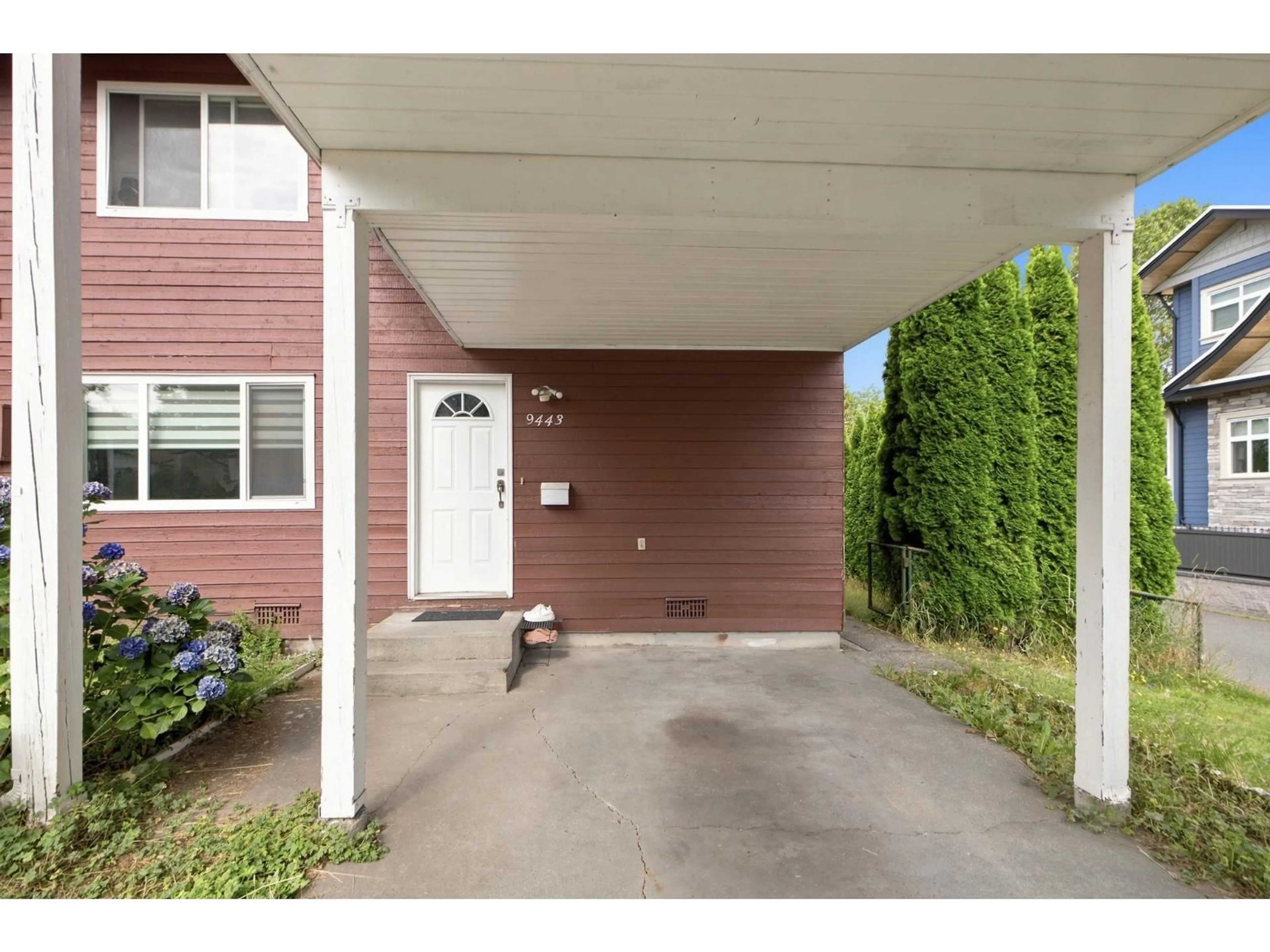 Unknown for 9443 132A STREET, Surrey British Columbia V3V6W3