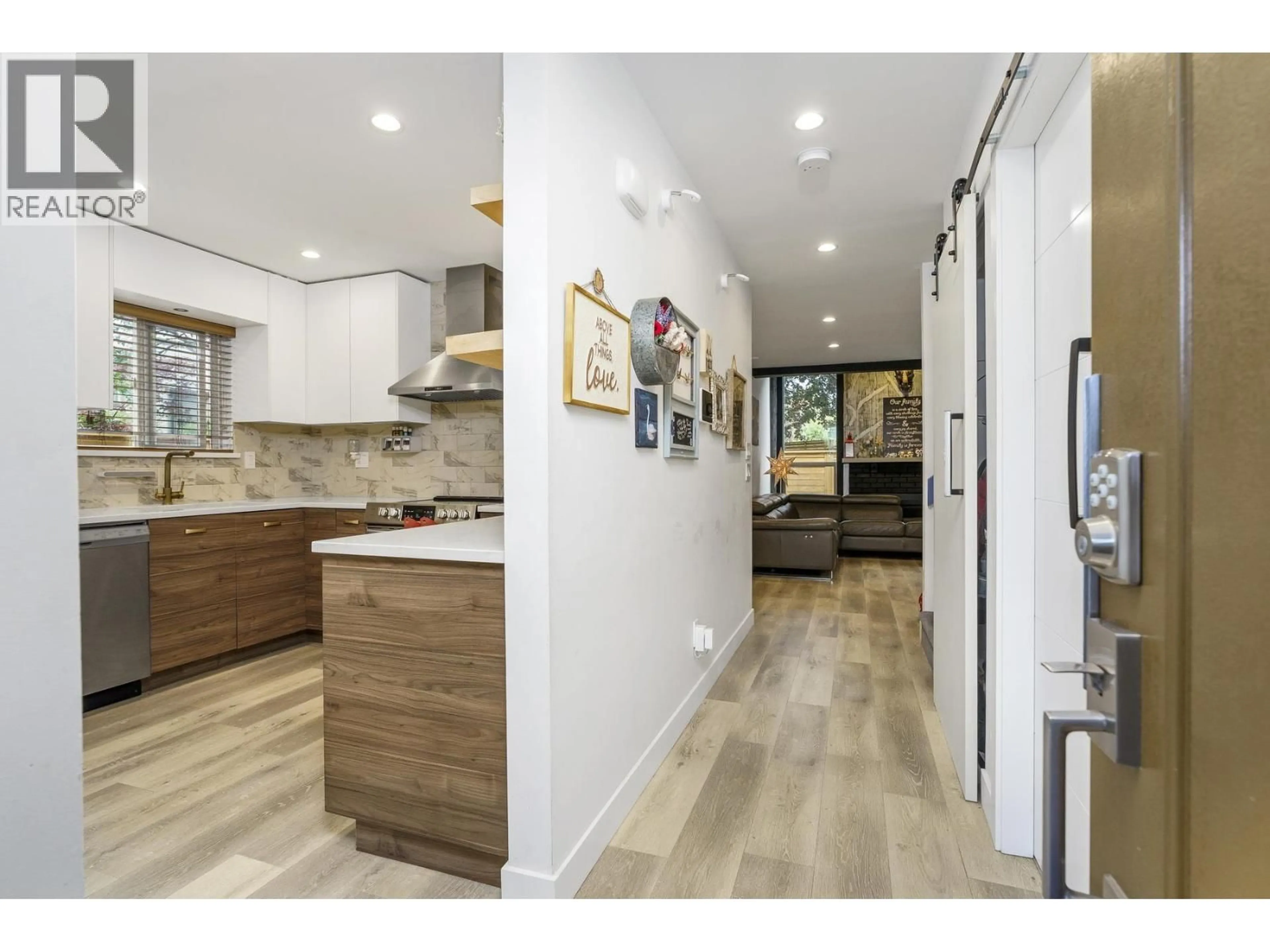 Open concept kitchen, unknown for 86 - 6880 LUCAS ROAD, Richmond British Columbia V7C4T8