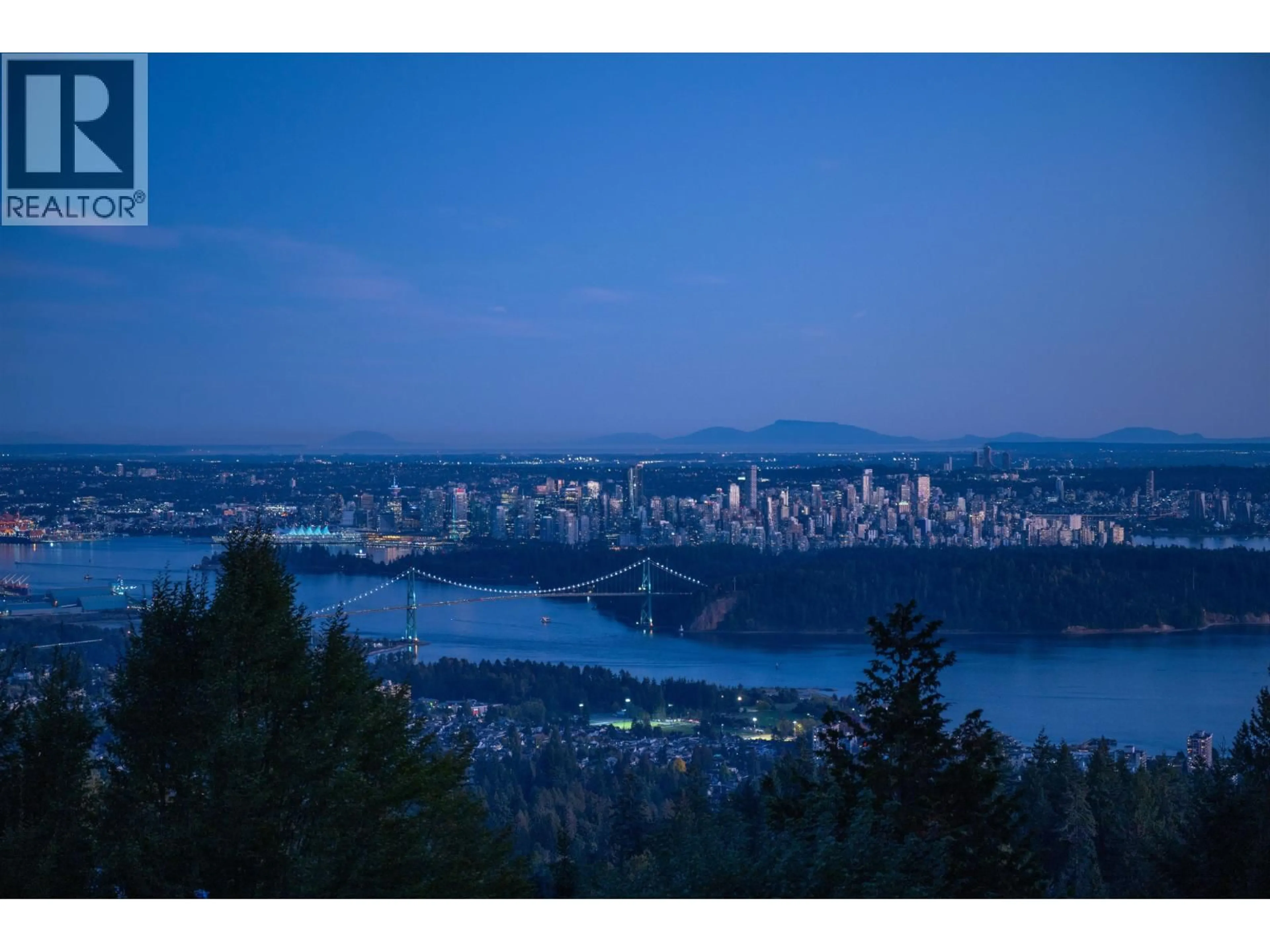 Blurry image for 2673 FINCH HILL, West Vancouver British Columbia V7S3H3