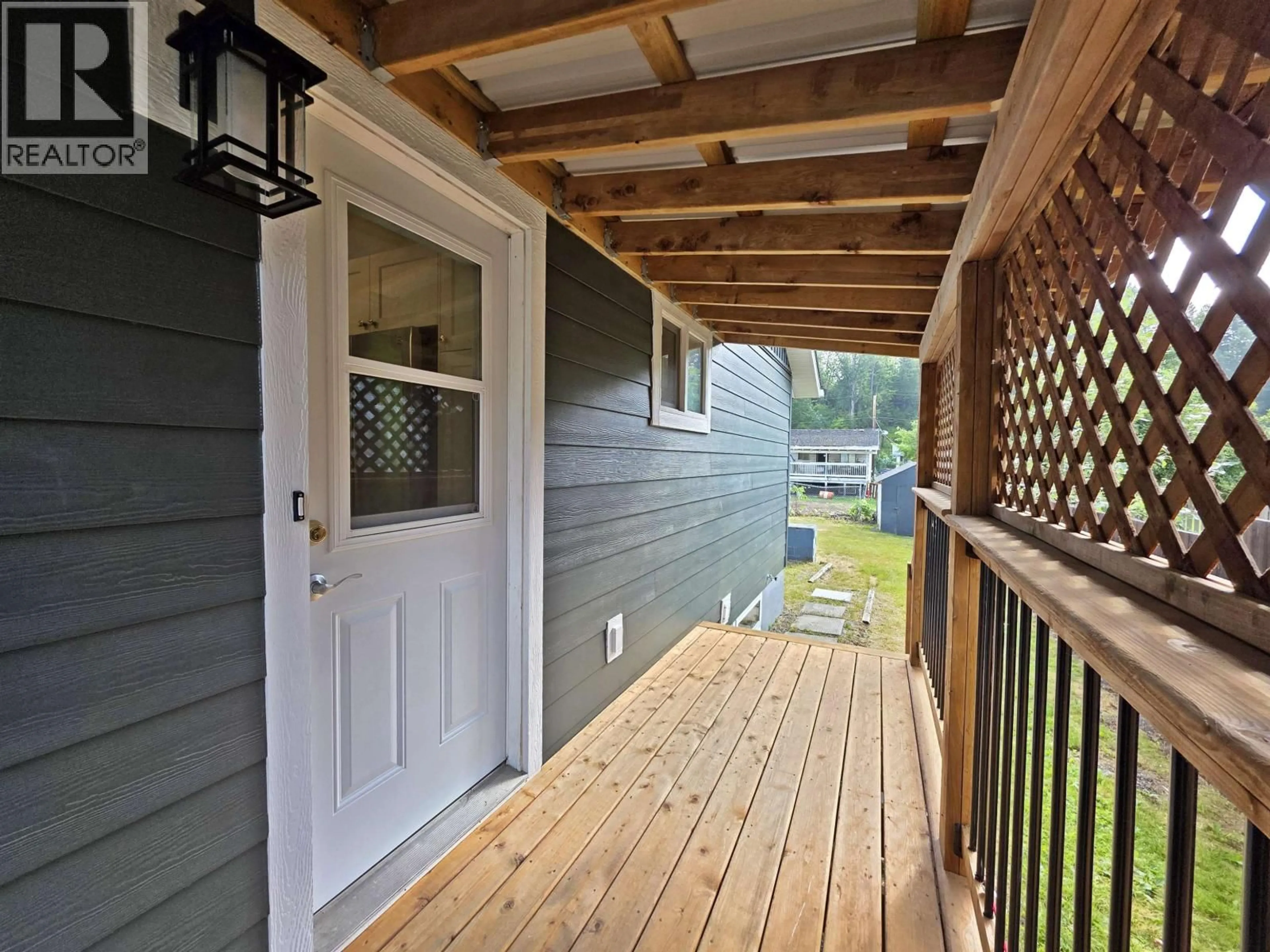 Indoor entryway for 530 NORMAN STREET, Quesnel British Columbia V2J3A4