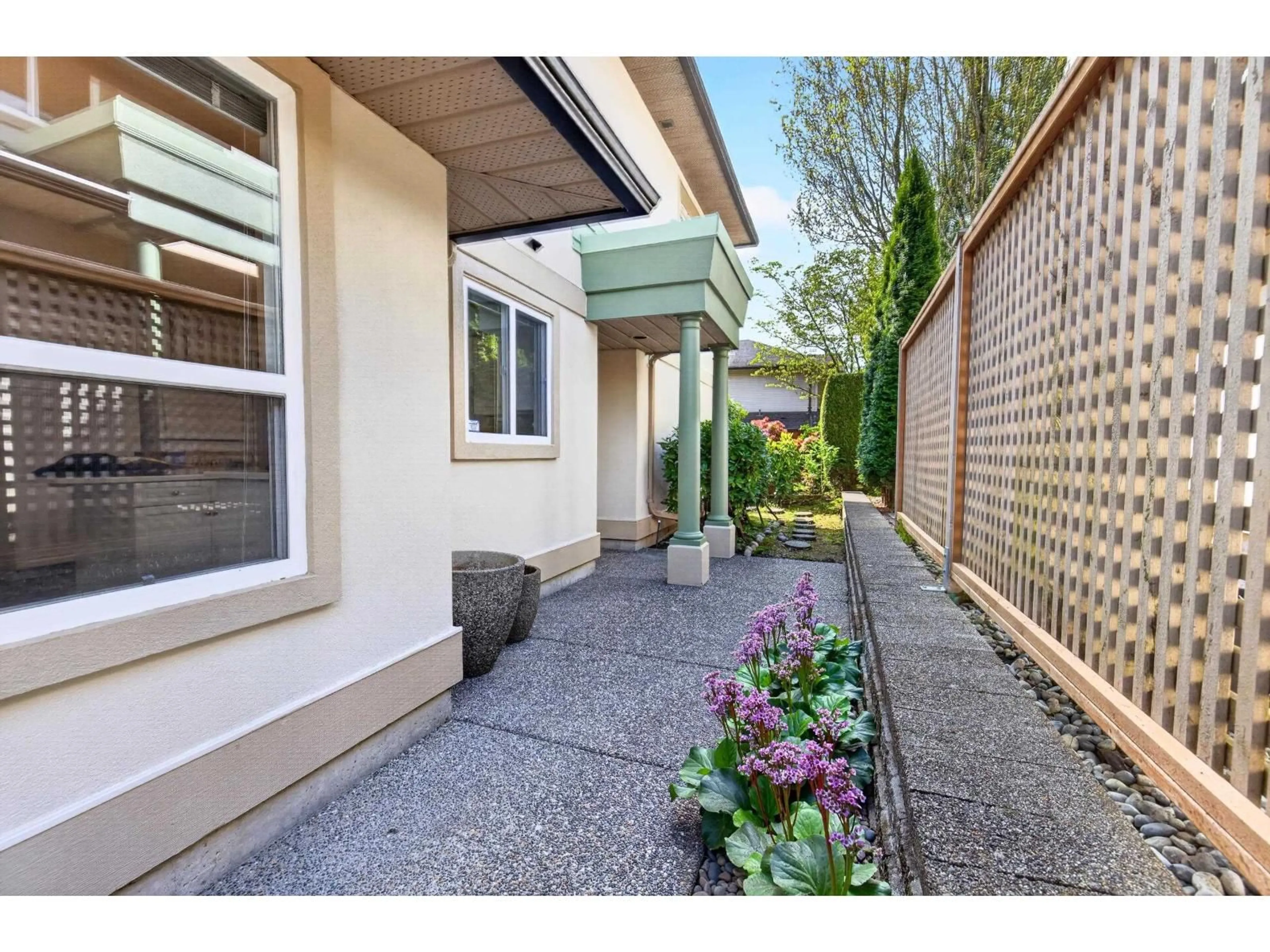 Unknown for 249 - 13888 70 AVENUE, Surrey British Columbia V3W0R8