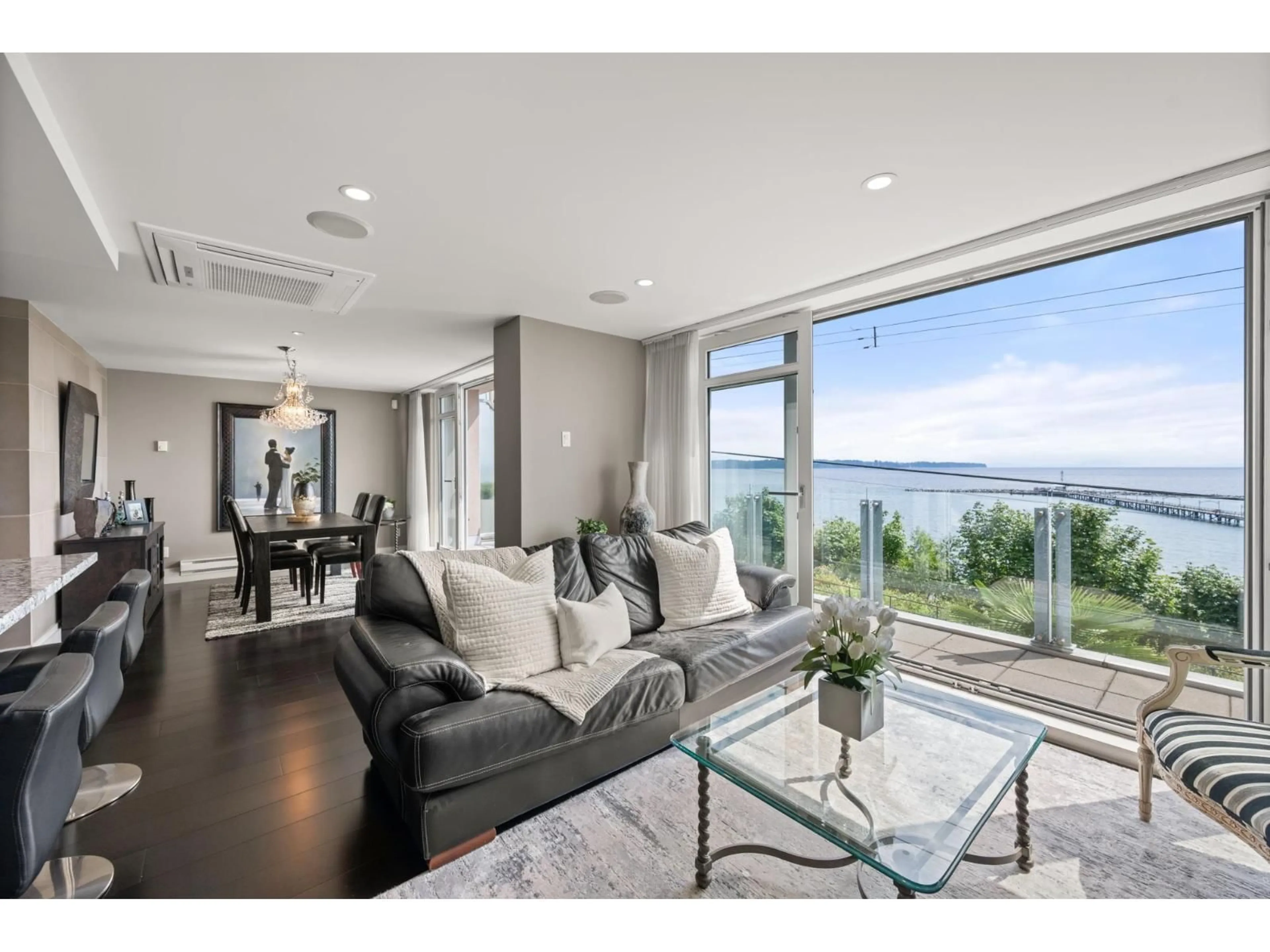 Living room with furniture, unknown for 201 - 15097 MARINE DRIVE, White Rock British Columbia V4B1C5