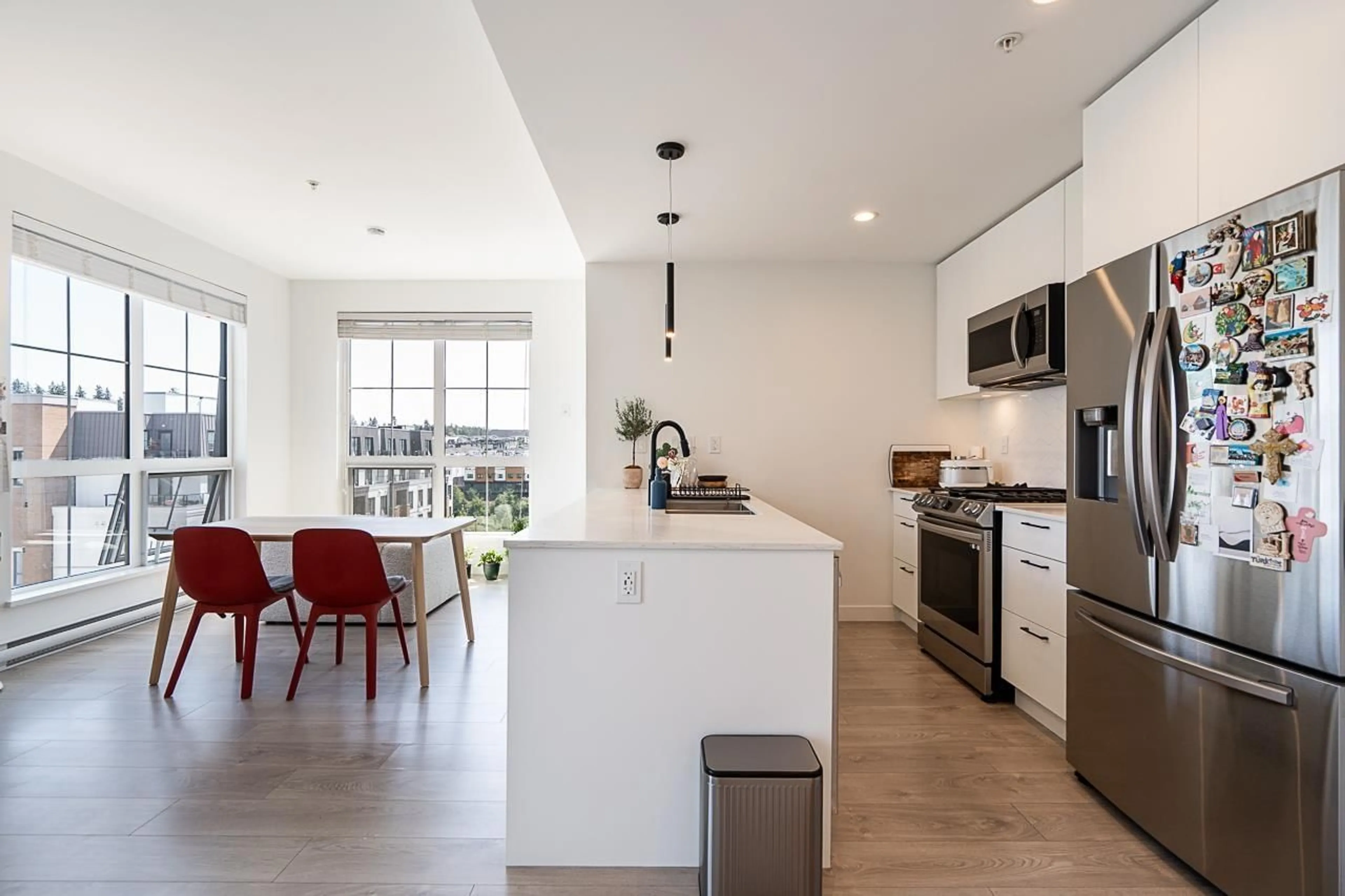 Open concept kitchen, unknown for 602 - 8353 200A STREET, Langley British Columbia V2Y5K7