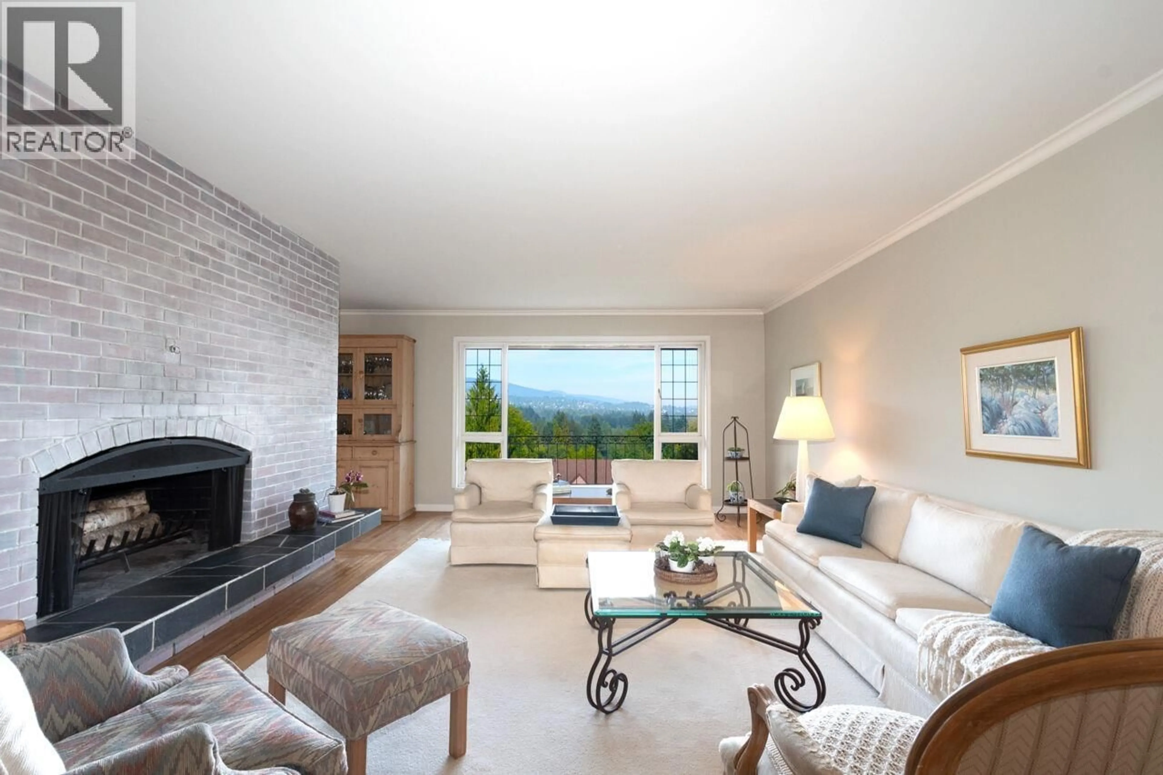 Living room with furniture, unknown for 805 YOUNETTE DRIVE, West Vancouver British Columbia V7T1T1