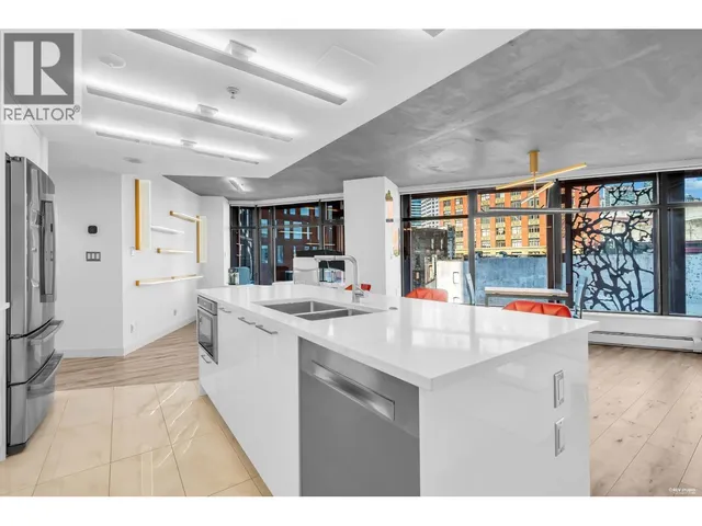 610 - 128 CORDOVA STREET, Vancouver 4